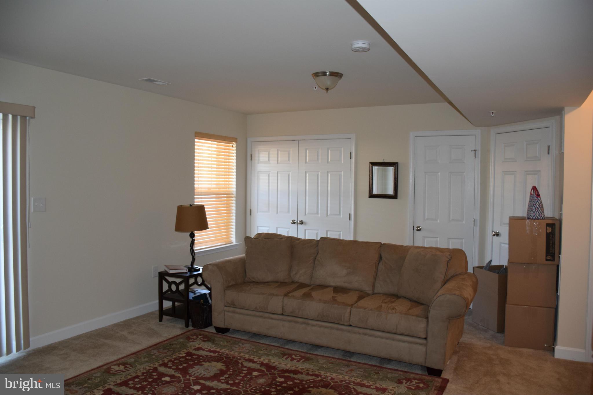 OAK TREE LANDING - Residential Lease