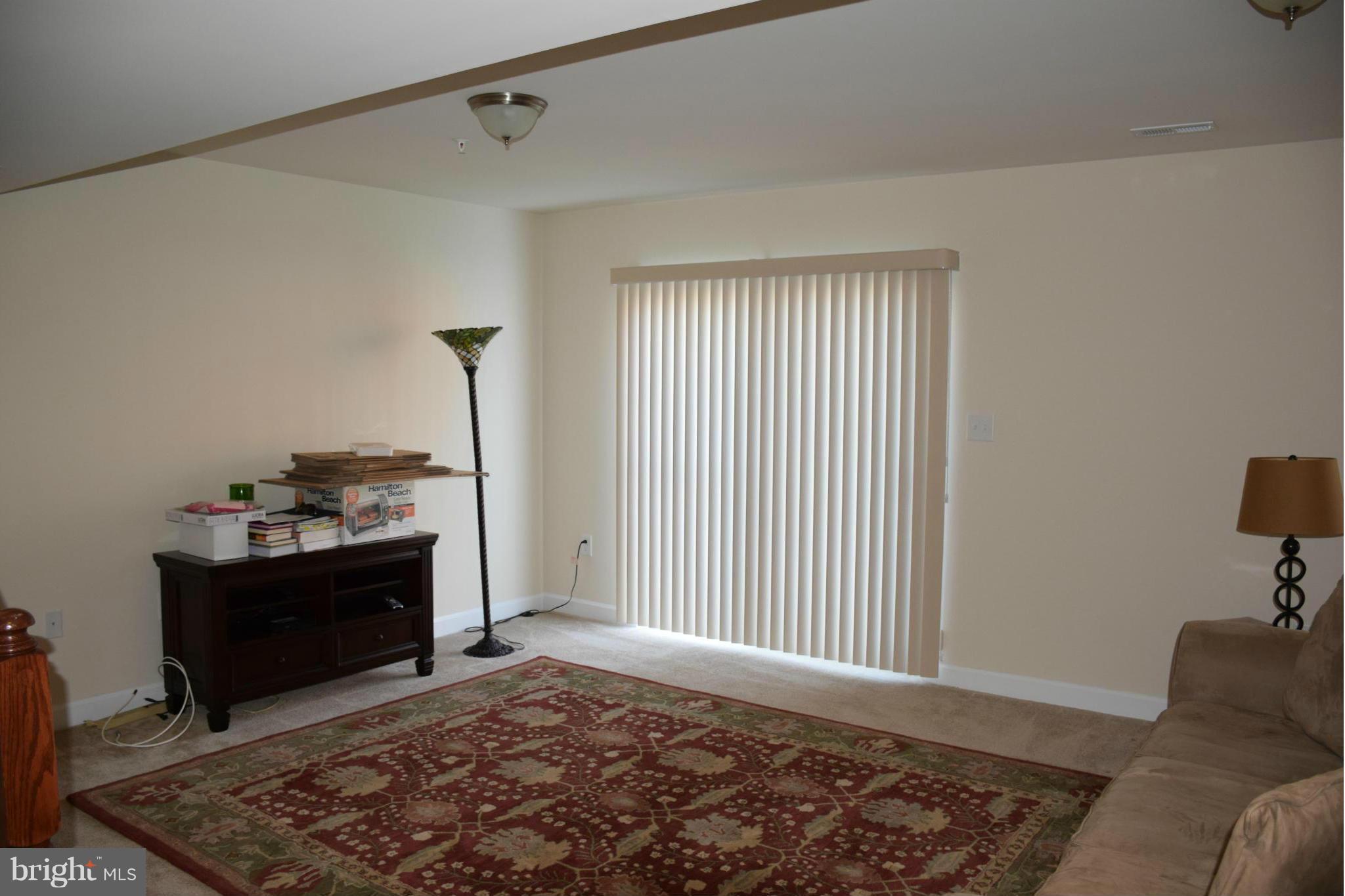 OAK TREE LANDING - Residential Lease