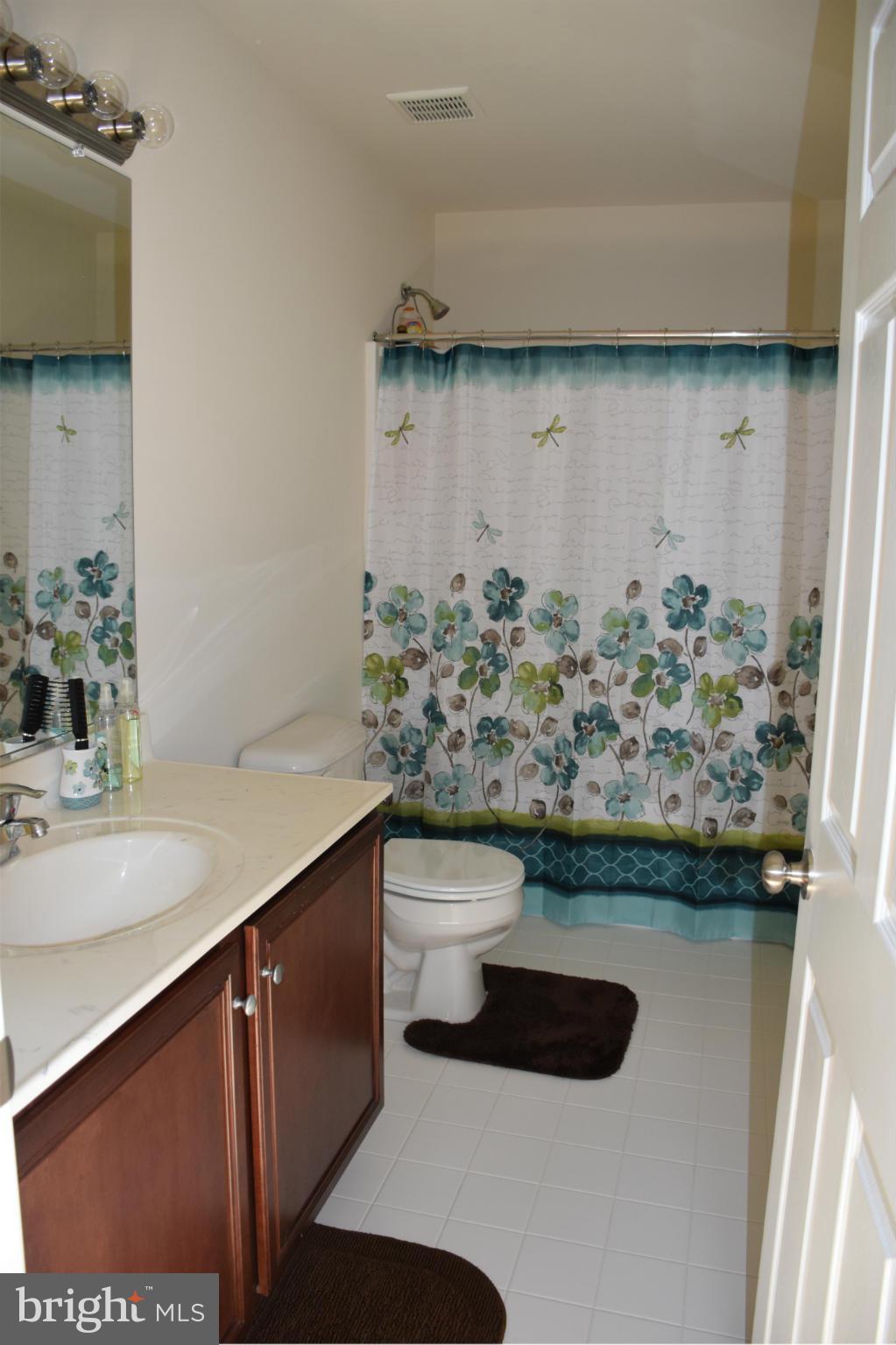 OAK TREE LANDING - Residential Lease