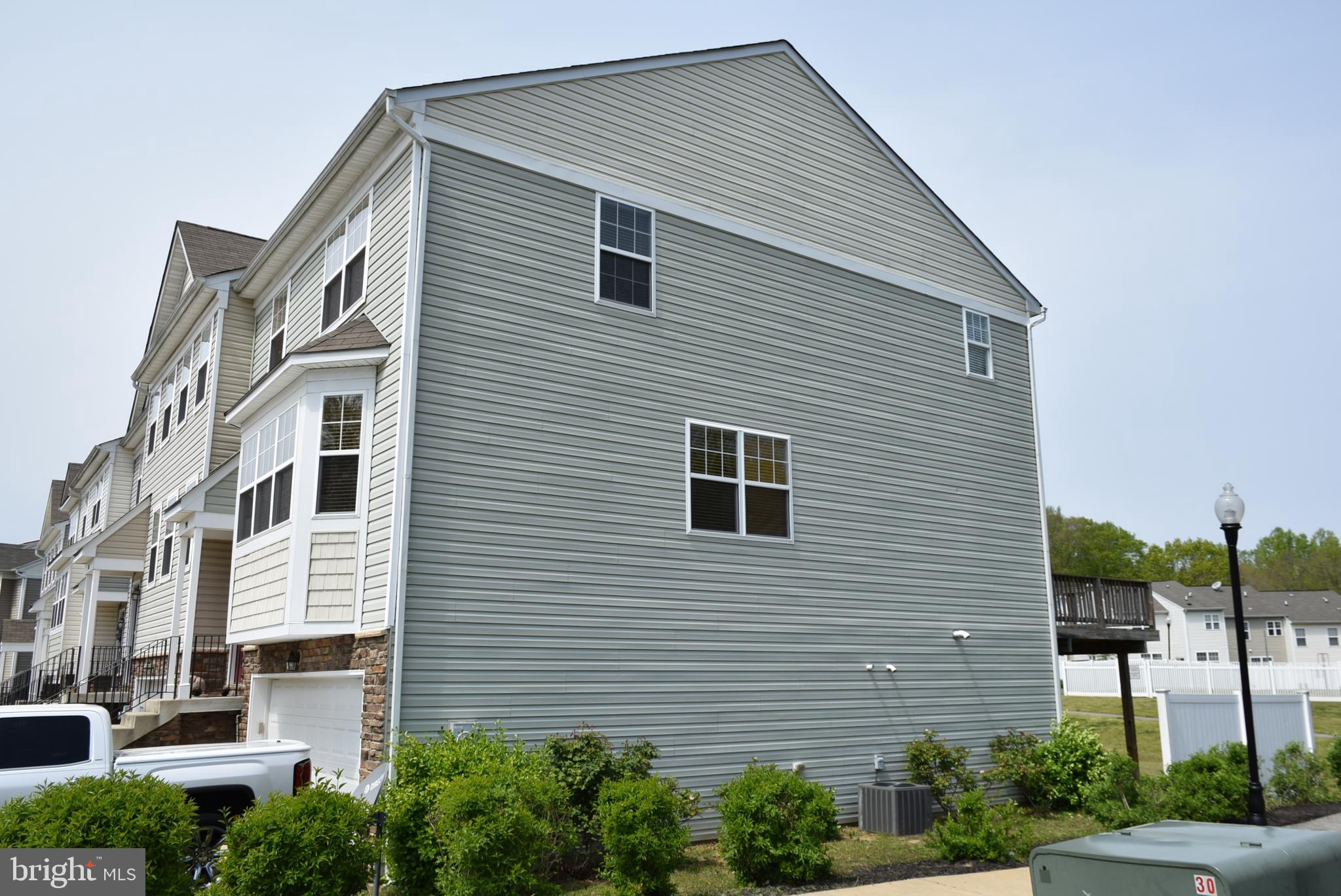 OAK TREE LANDING - Residential Lease