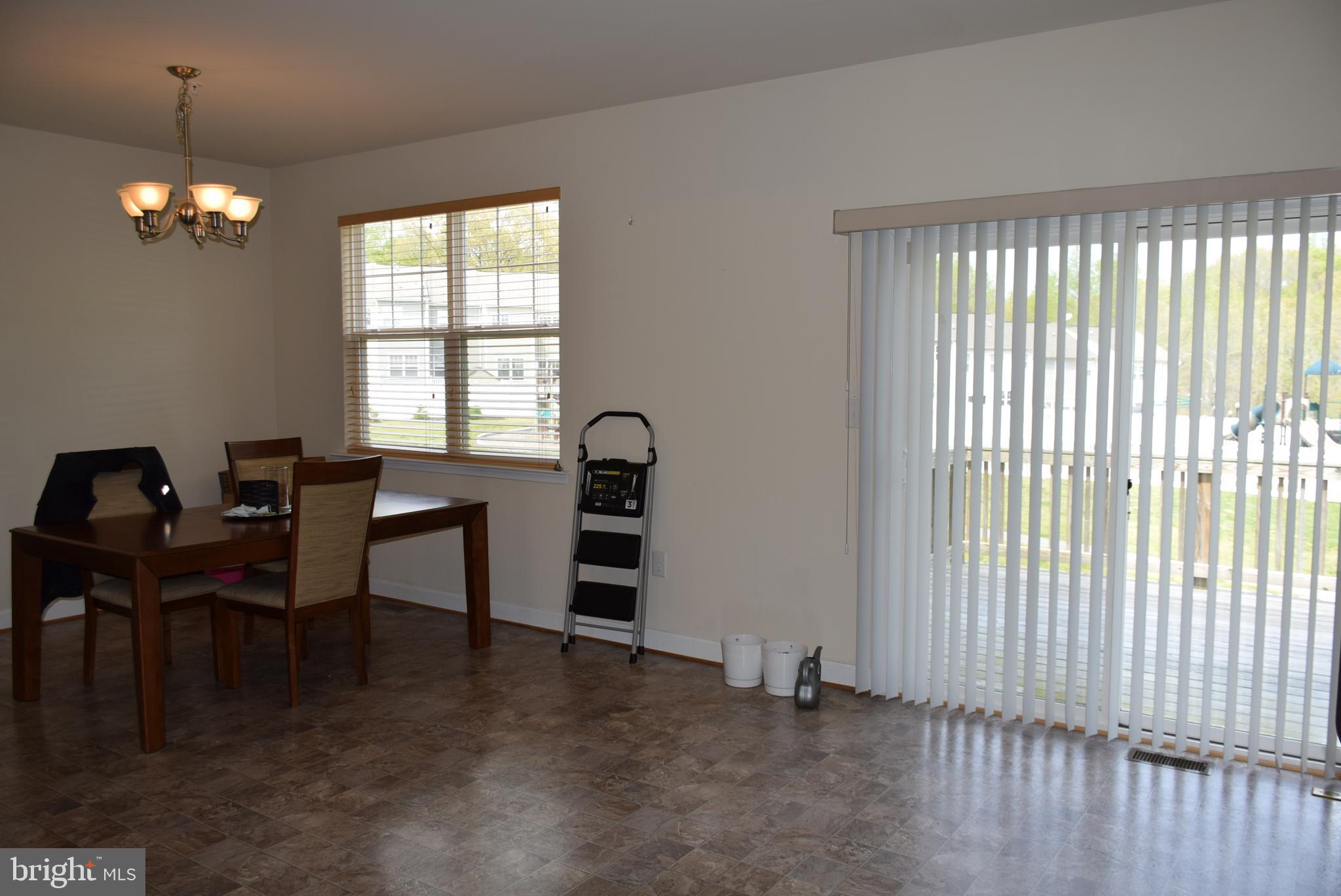 OAK TREE LANDING - Residential Lease