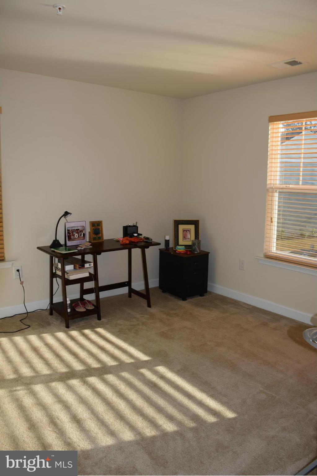 OAK TREE LANDING - Residential Lease