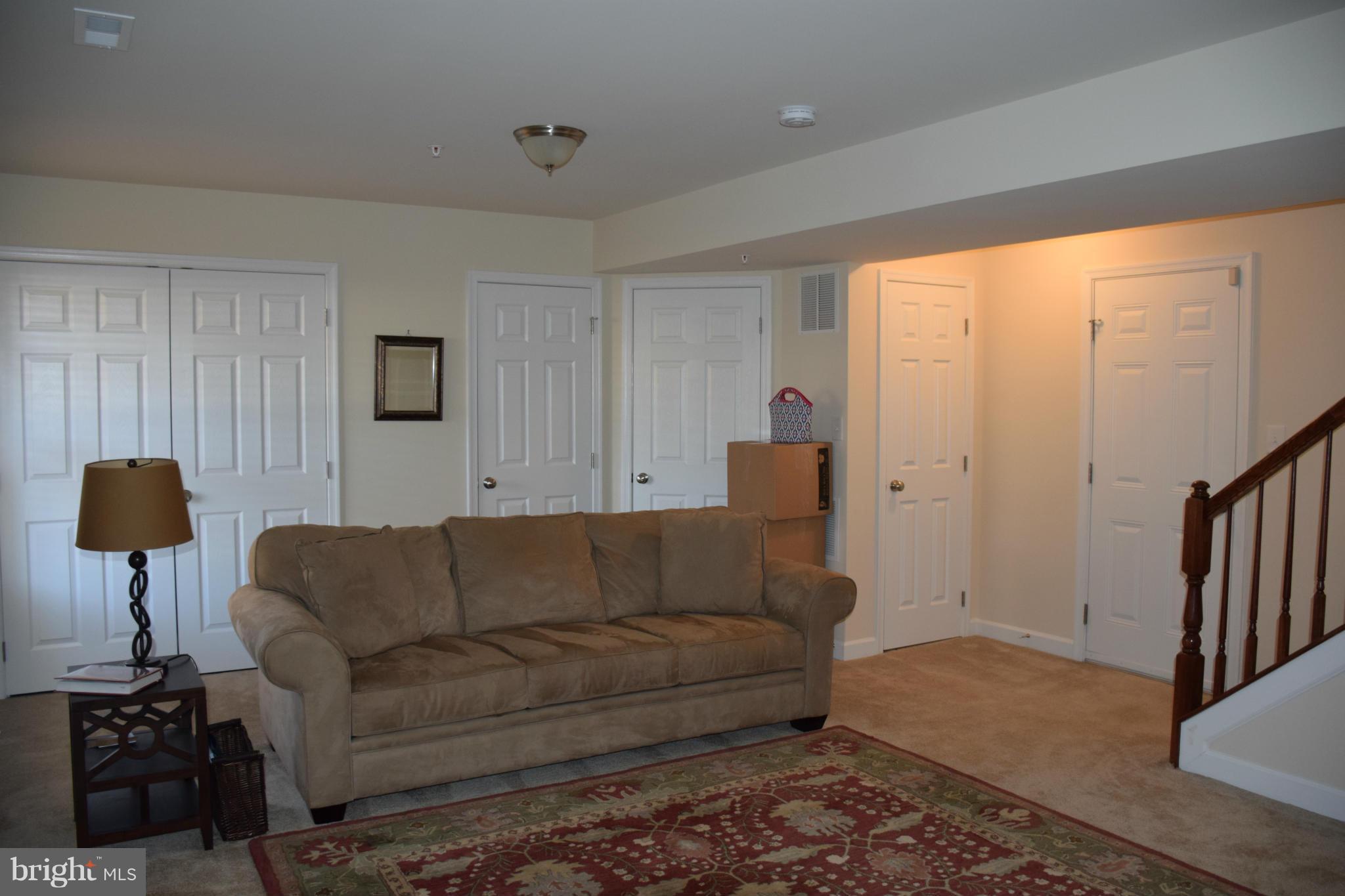 OAK TREE LANDING - Residential Lease