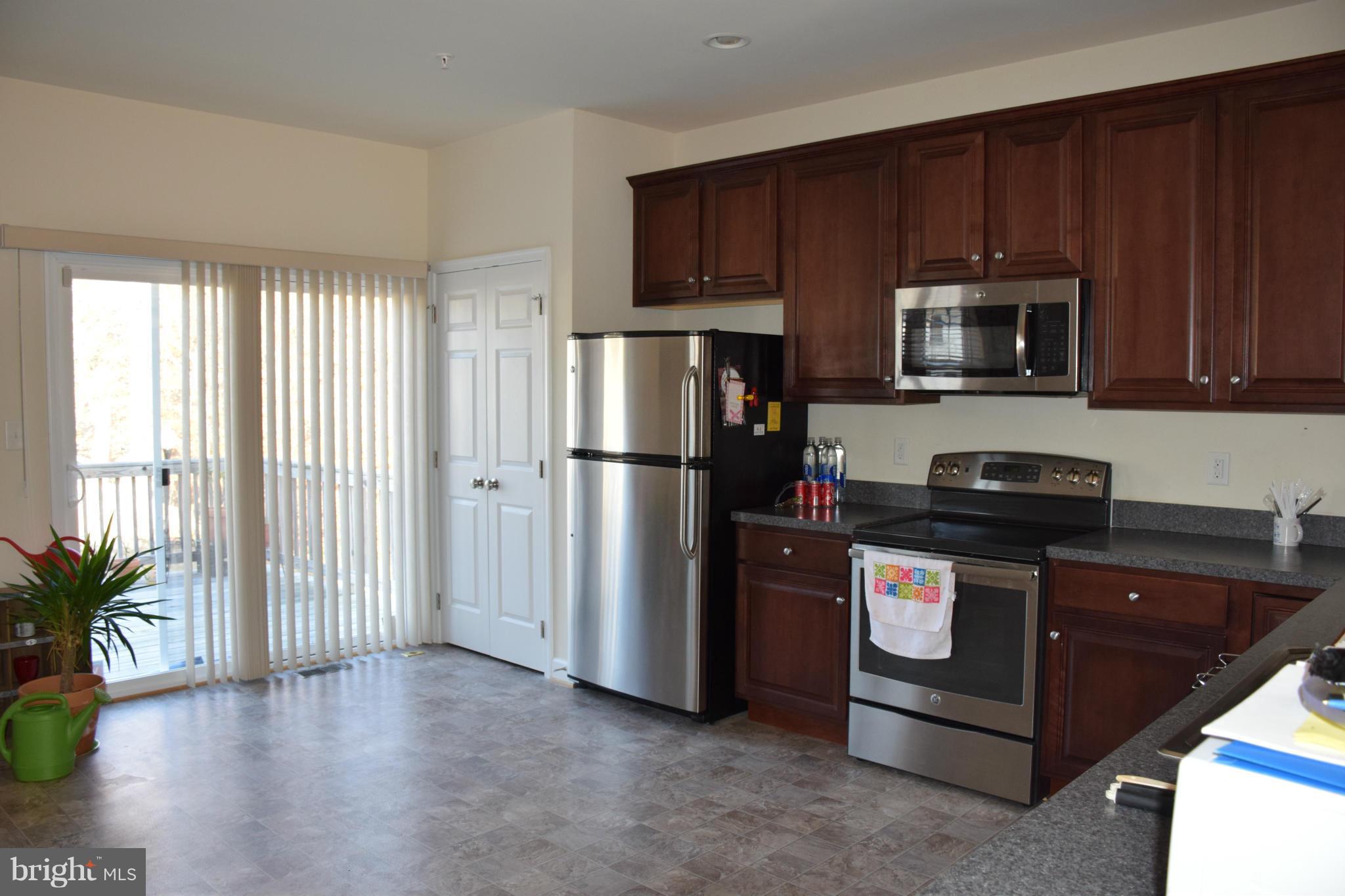 OAK TREE LANDING - Residential Lease