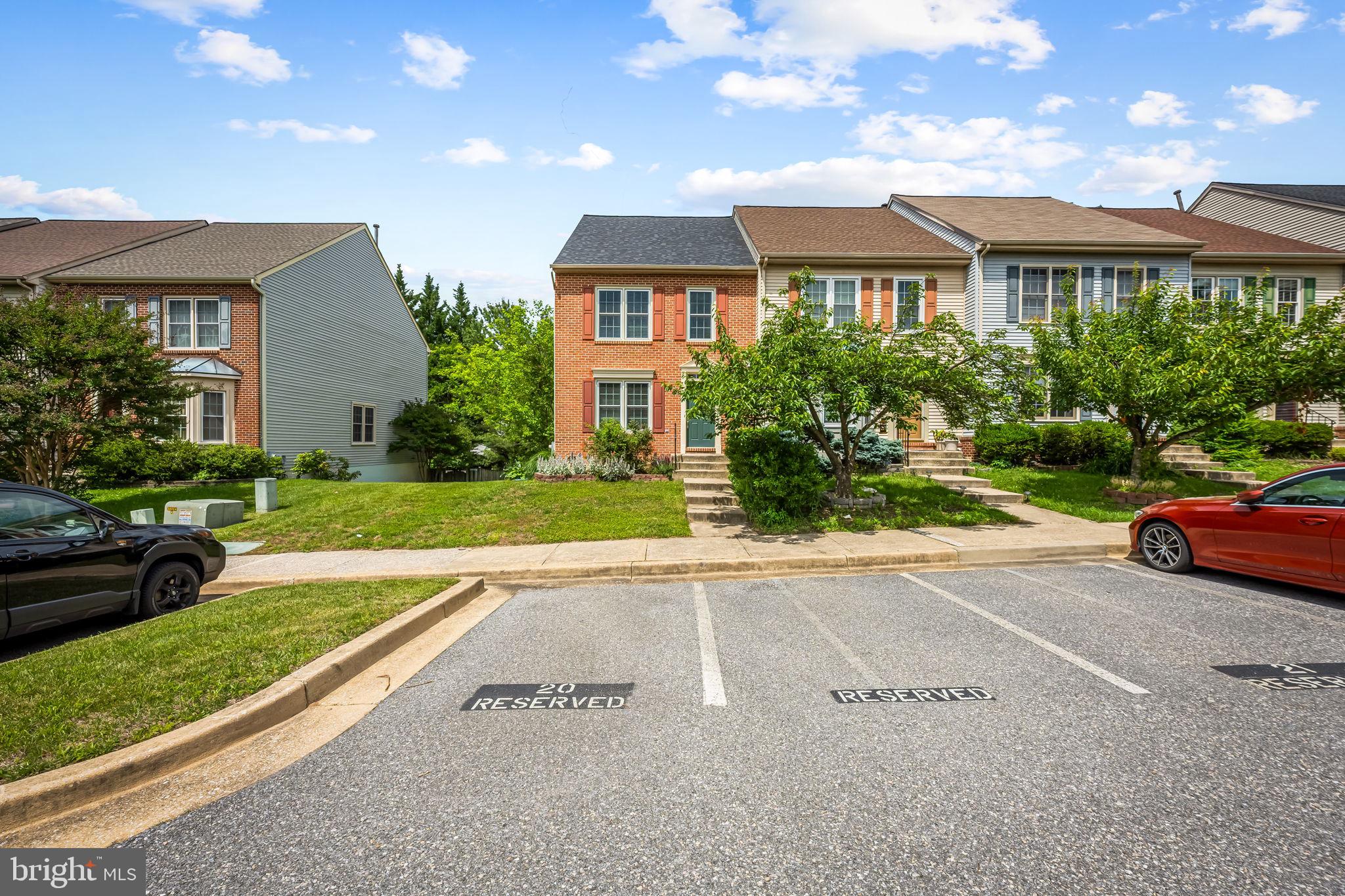 6312 HAMPTON PLACE
