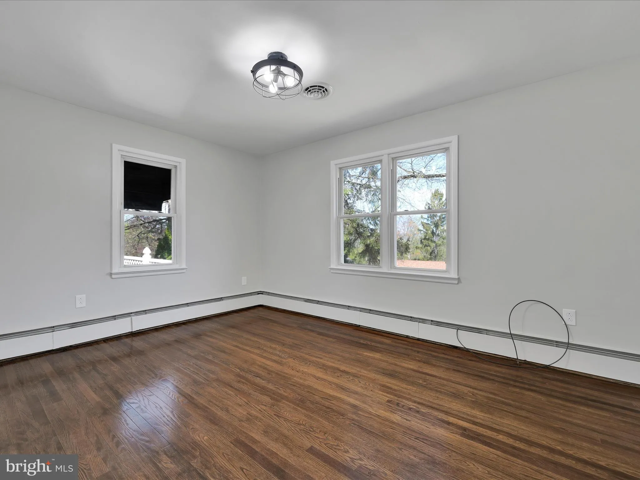 Pottsville, Pennsylvania 17901, United States, 3 Bedrooms Bedrooms, ,1 BathroomBathrooms,Residential,Active,119600