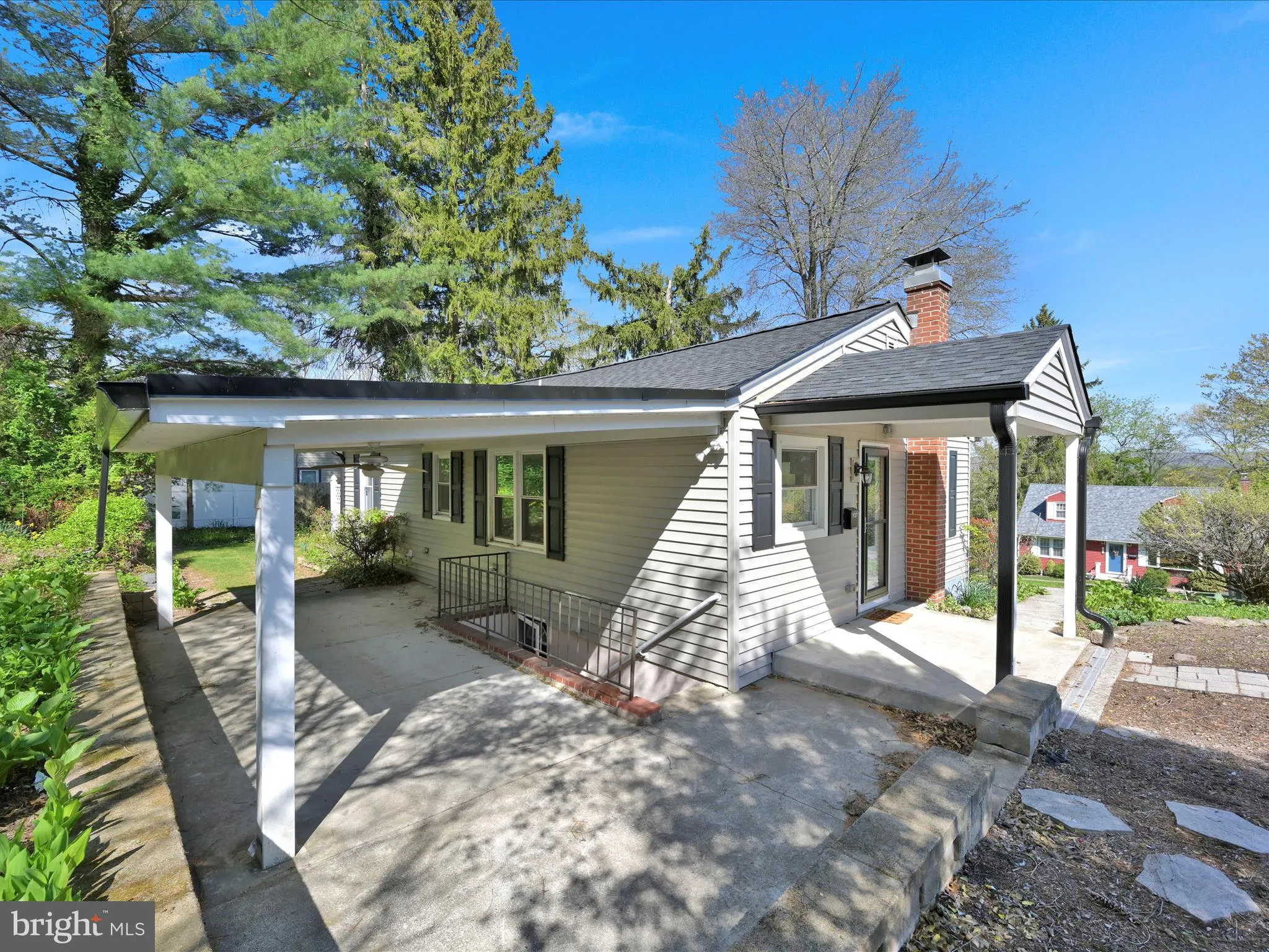 Pottsville, Pennsylvania 17901, United States, 3 Bedrooms Bedrooms, ,1 BathroomBathrooms,Residential,Active,119600