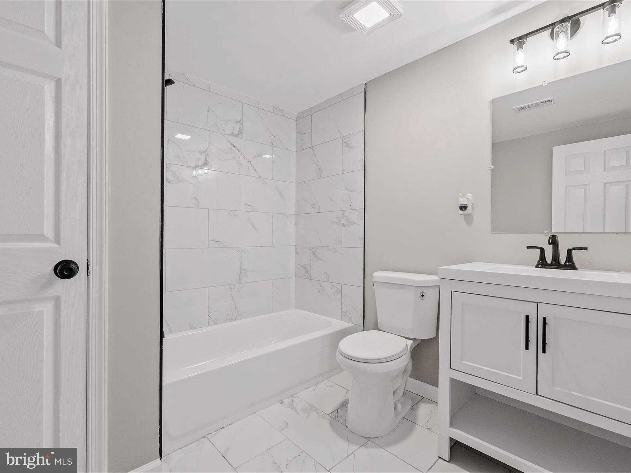 CALTOR MANOR - Residential