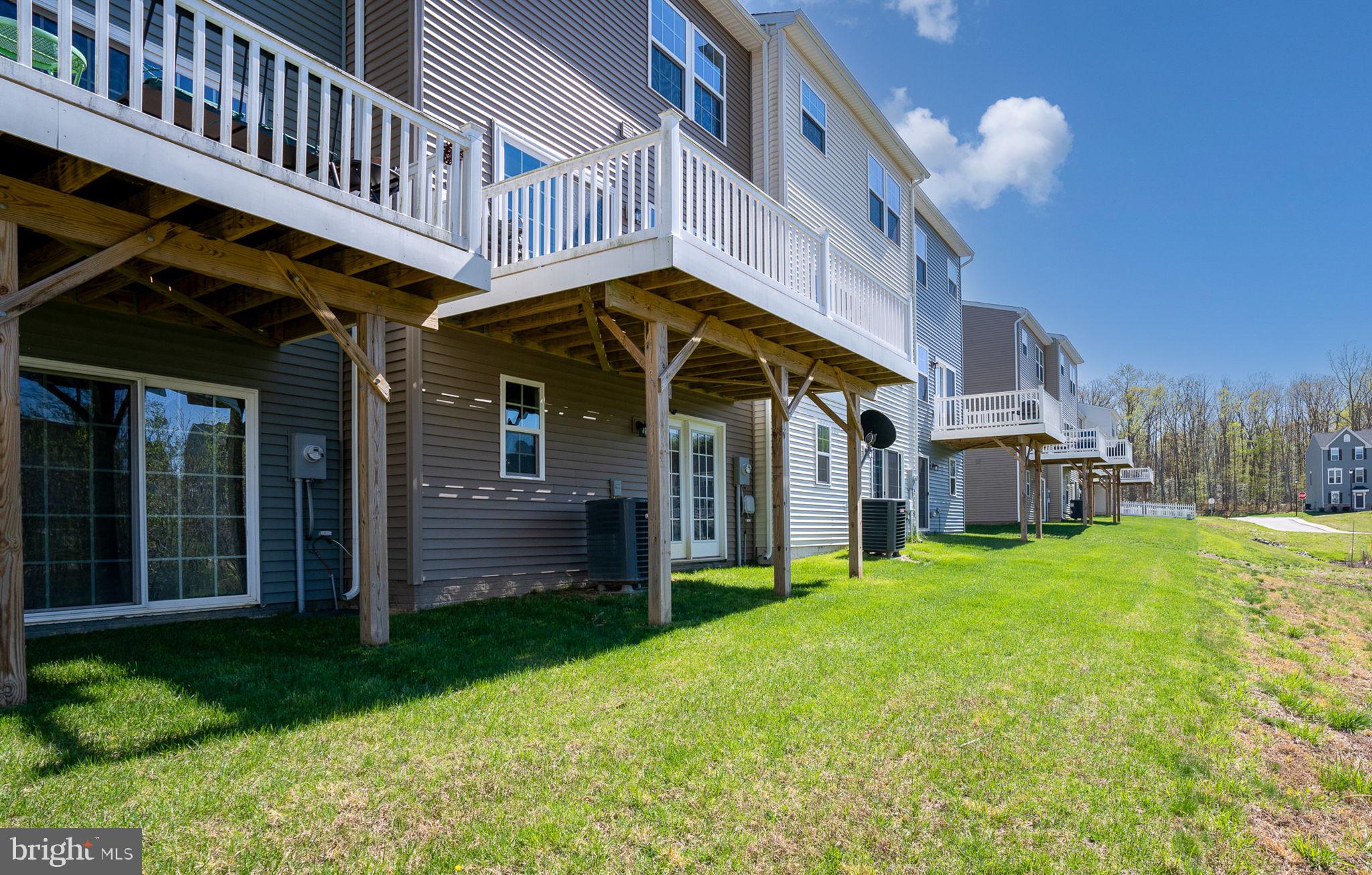 THE VILLAGE AT COURTHOUSE COMMONS - Residential