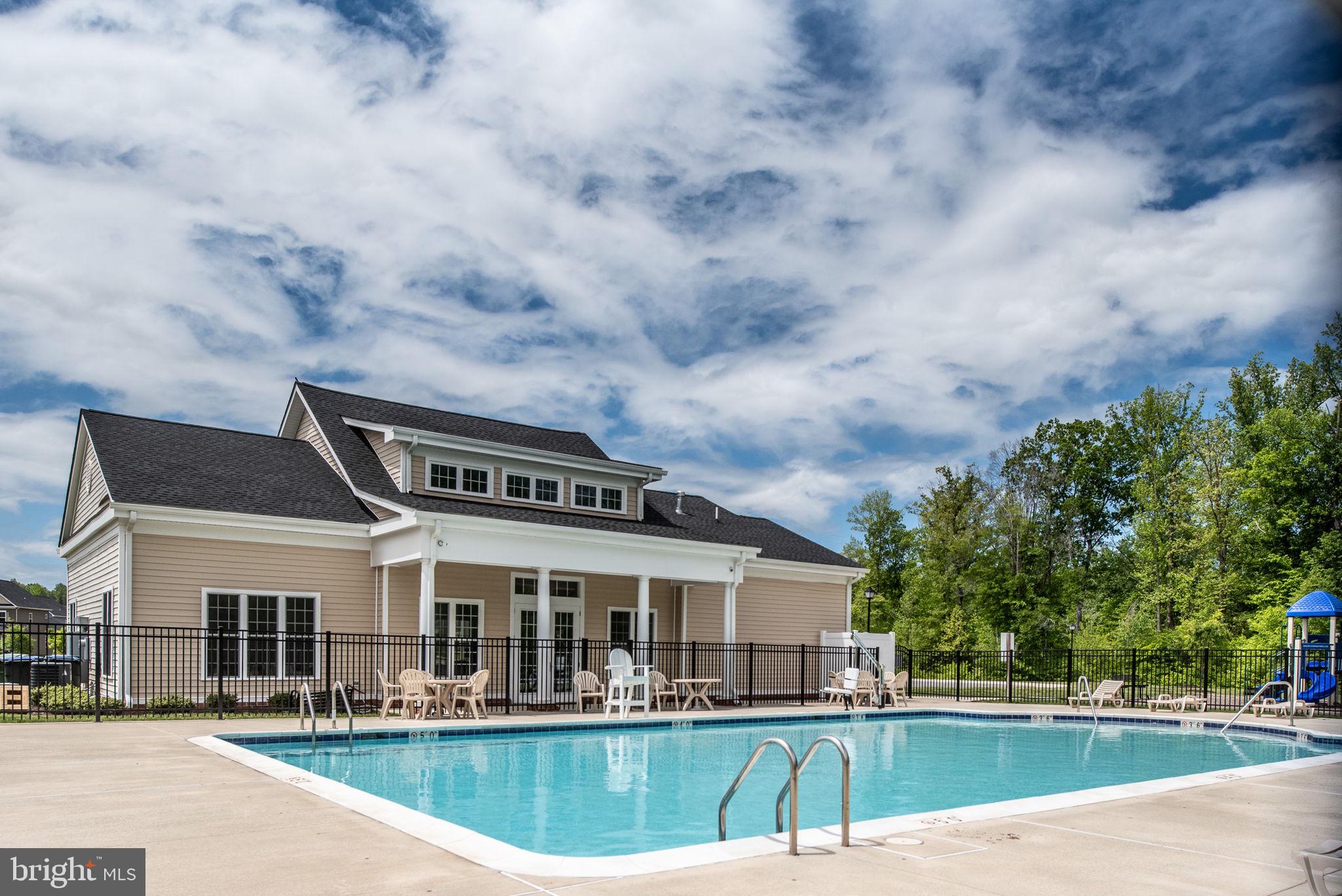 THE VILLAGE AT COURTHOUSE COMMONS - Residential