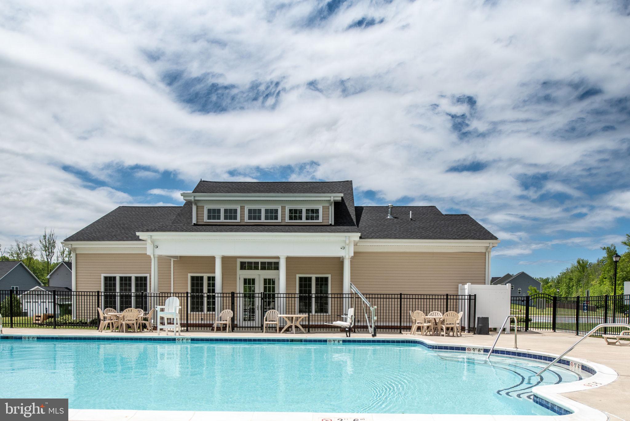 THE VILLAGE AT COURTHOUSE COMMONS - Residential