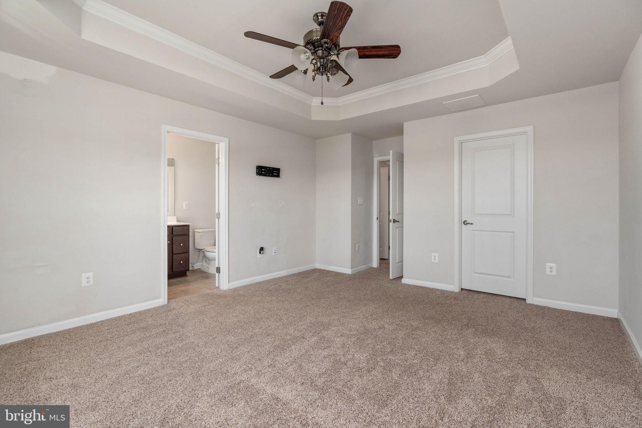 THE VILLAGE AT COURTHOUSE COMMONS - Residential