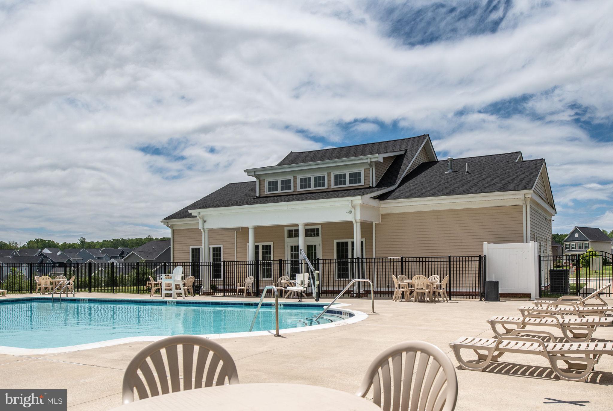 THE VILLAGE AT COURTHOUSE COMMONS - Residential