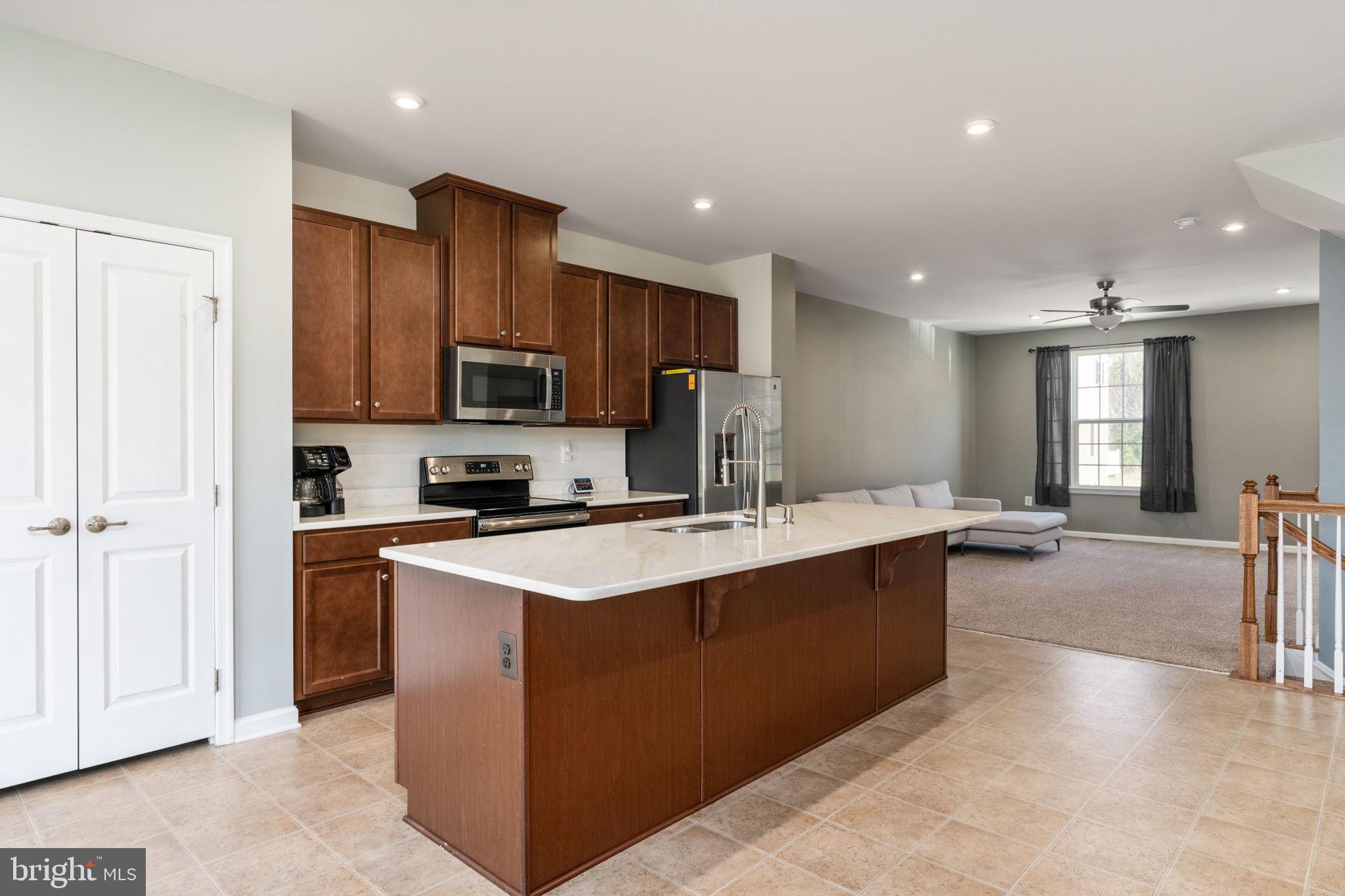 THE VILLAGE AT COURTHOUSE COMMONS - Residential