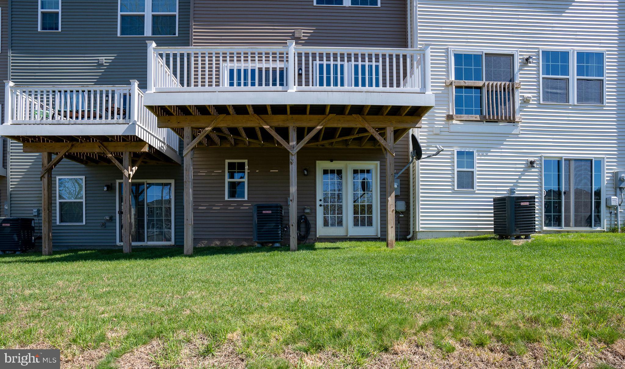 THE VILLAGE AT COURTHOUSE COMMONS - Residential