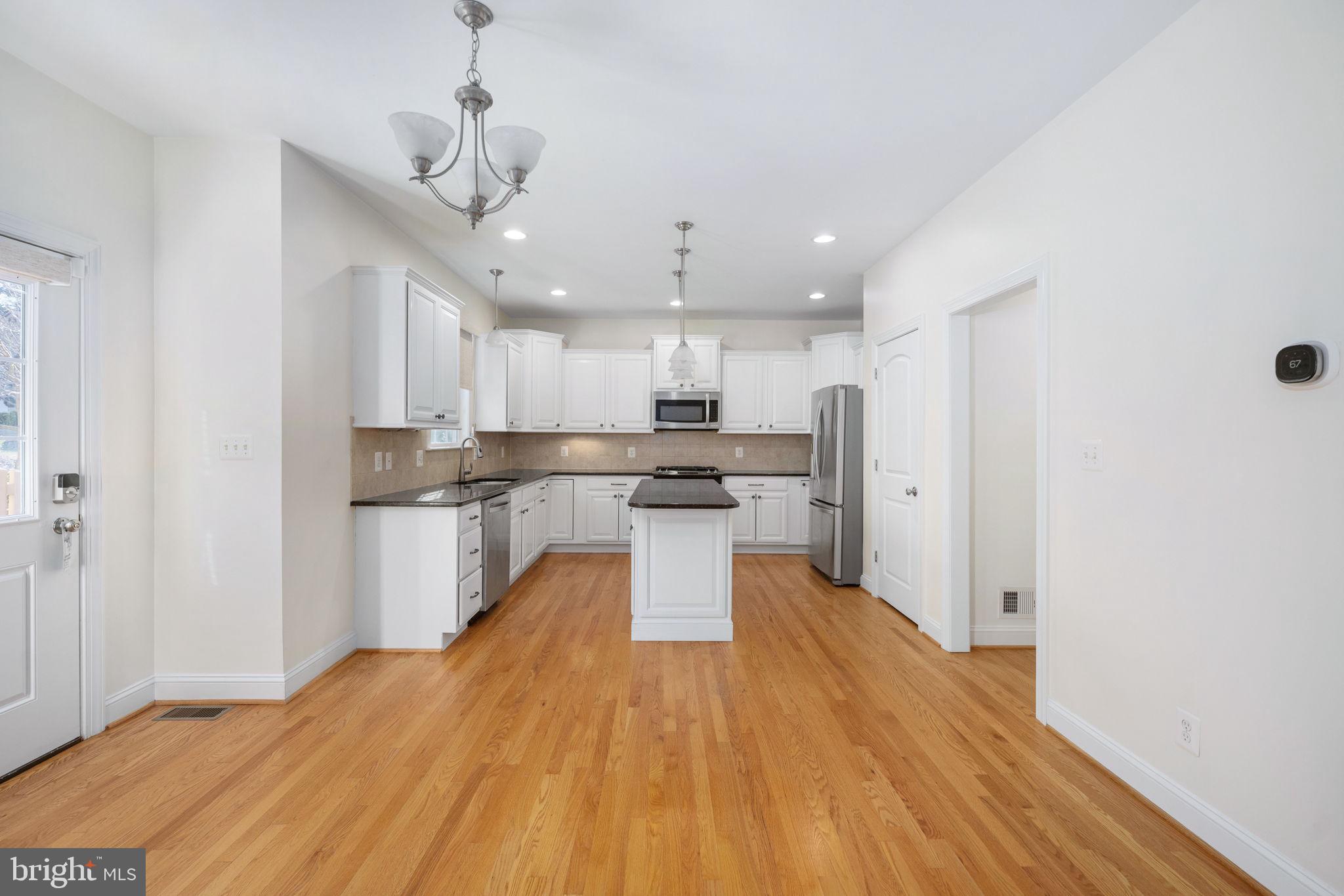 MONTCLAIR - Residential