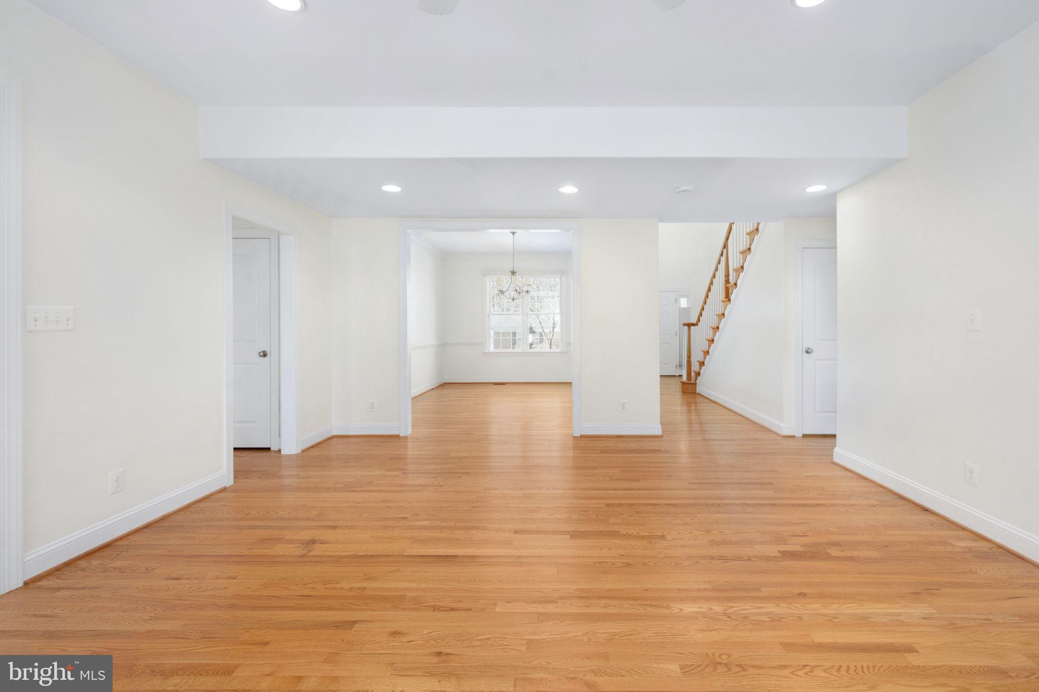 MONTCLAIR - Residential