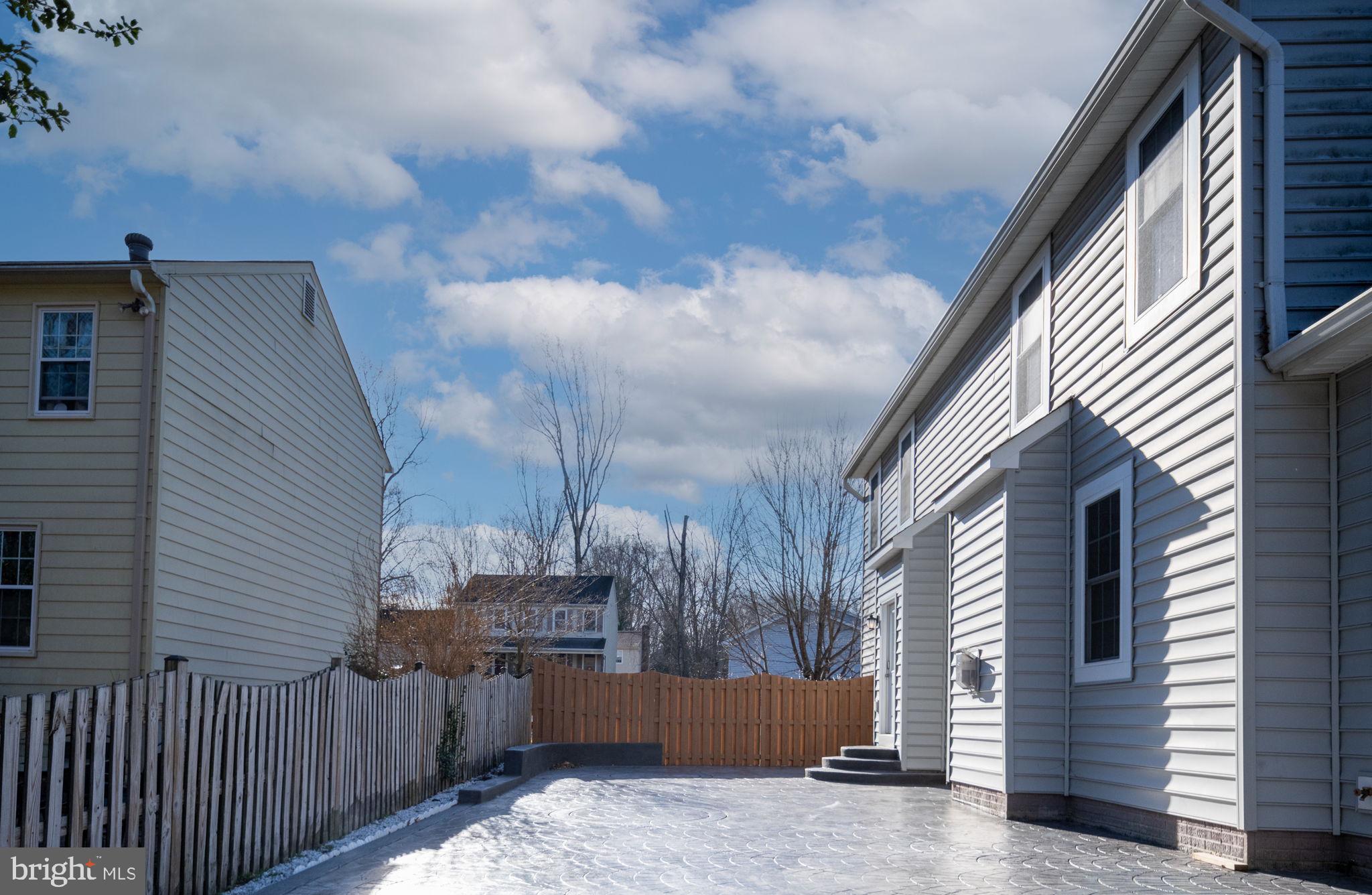 MONTCLAIR - Residential