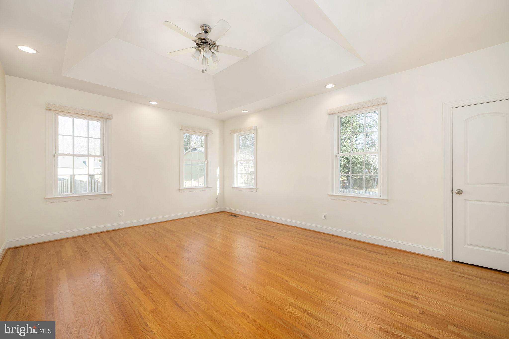 MONTCLAIR - Residential