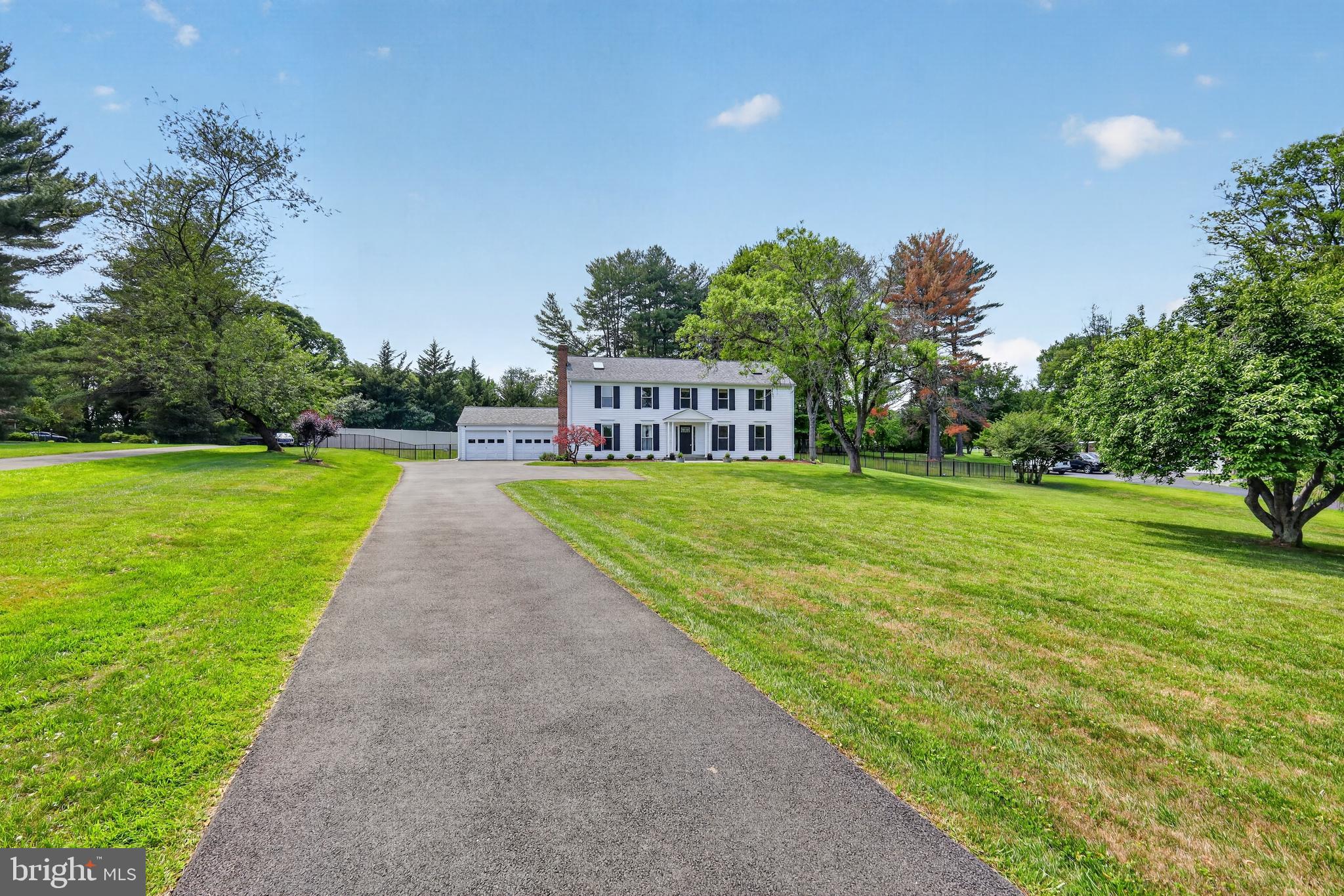 8600 PLUM CREEK DRIVE