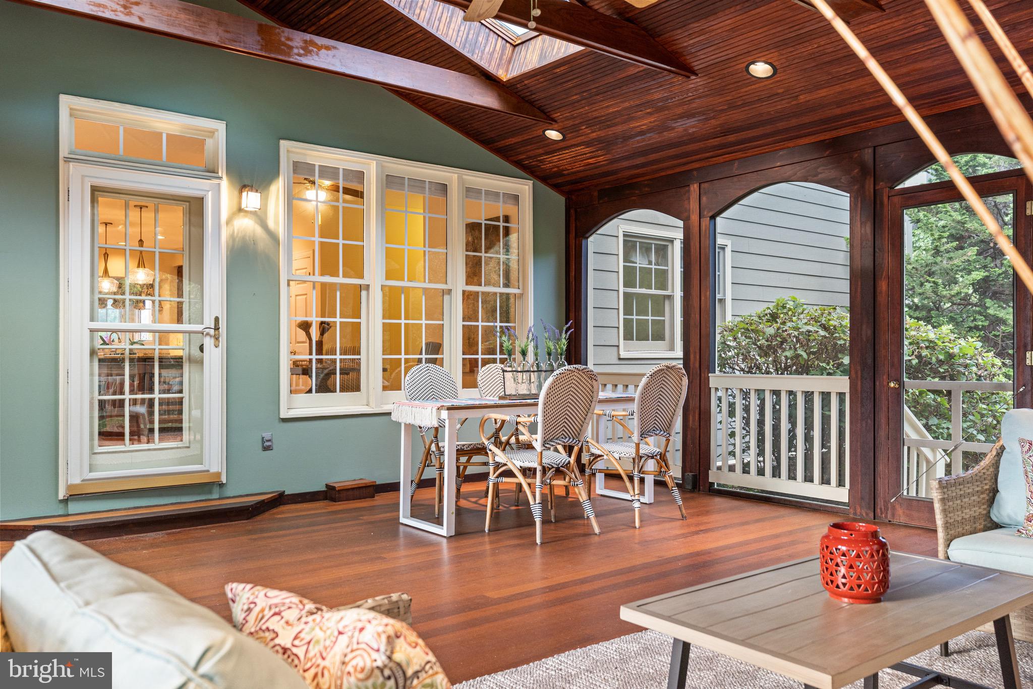 FULL CRY FARM - Residential