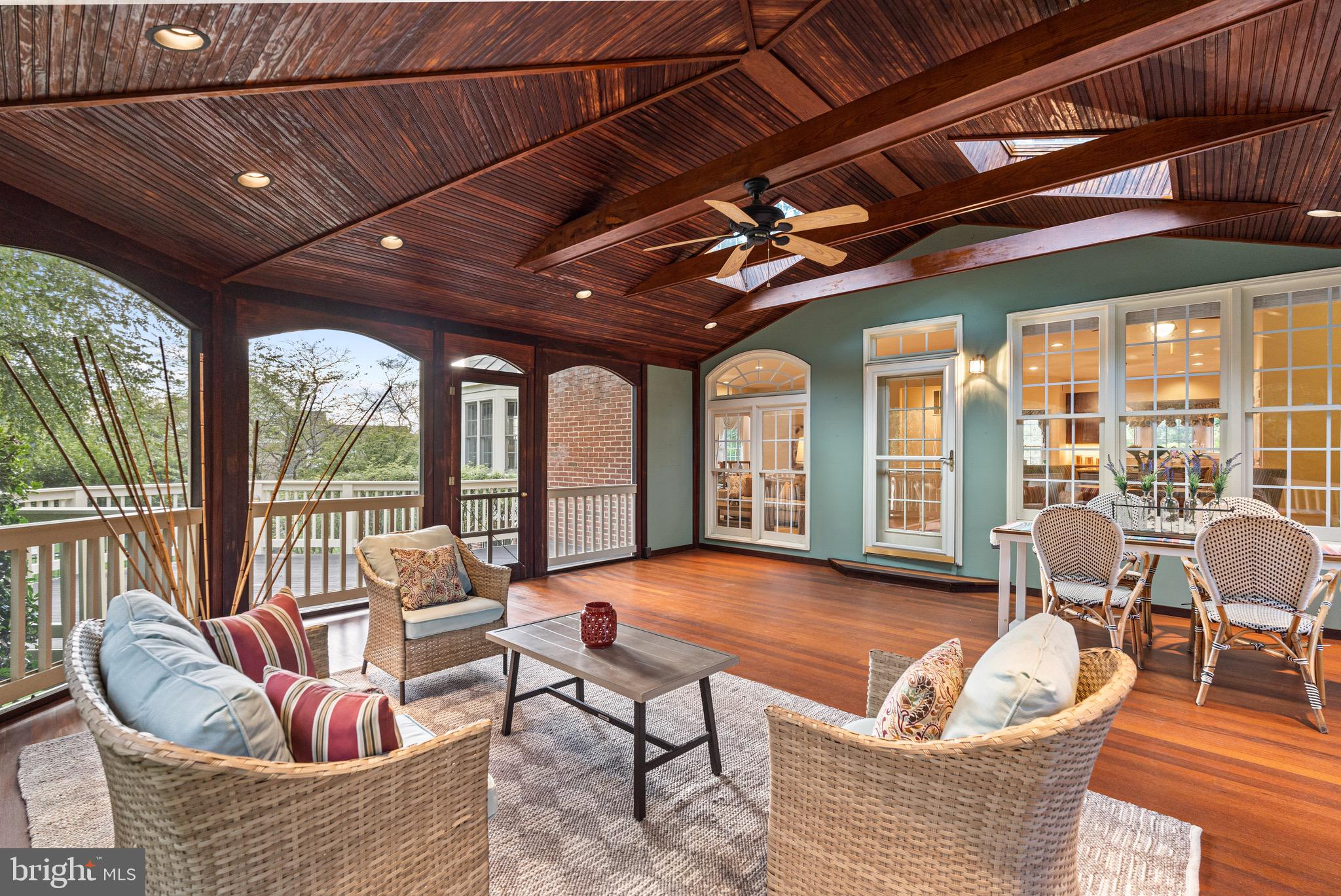 FULL CRY FARM - Residential