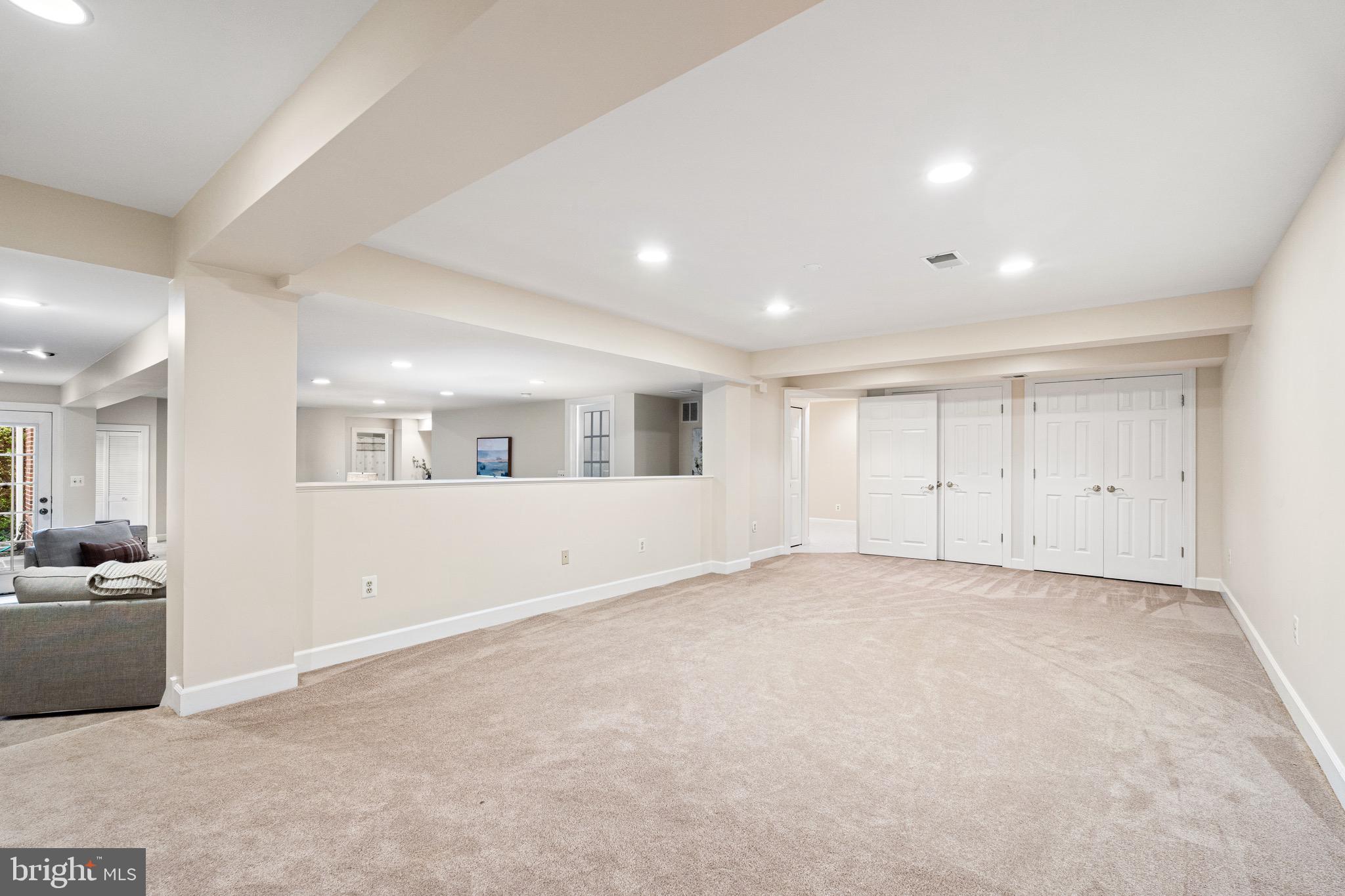 FULL CRY FARM - Residential