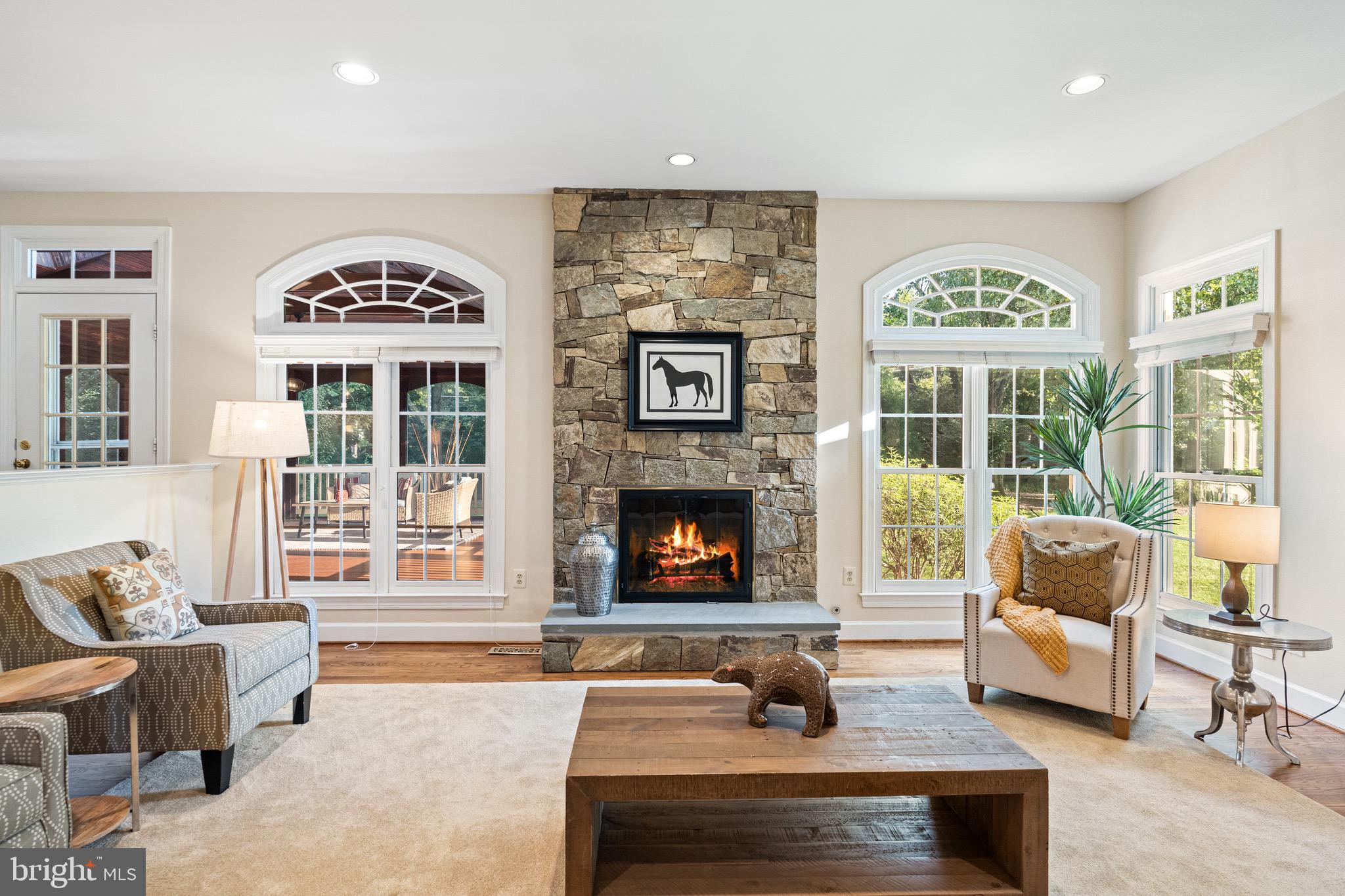 FULL CRY FARM - Residential