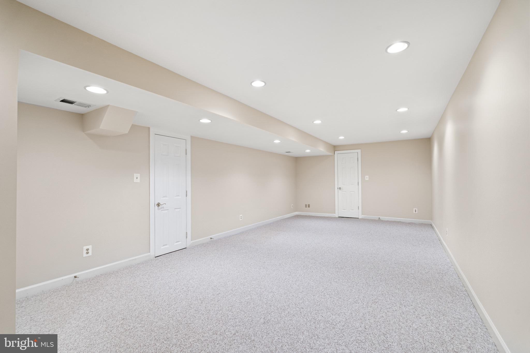 FULL CRY FARM - Residential