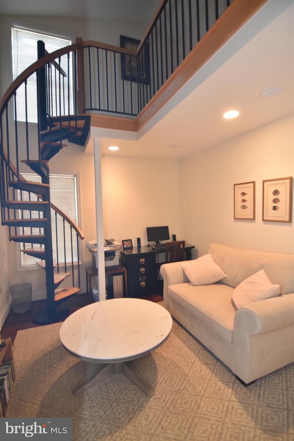 SOLOMONS LANDING - Residential