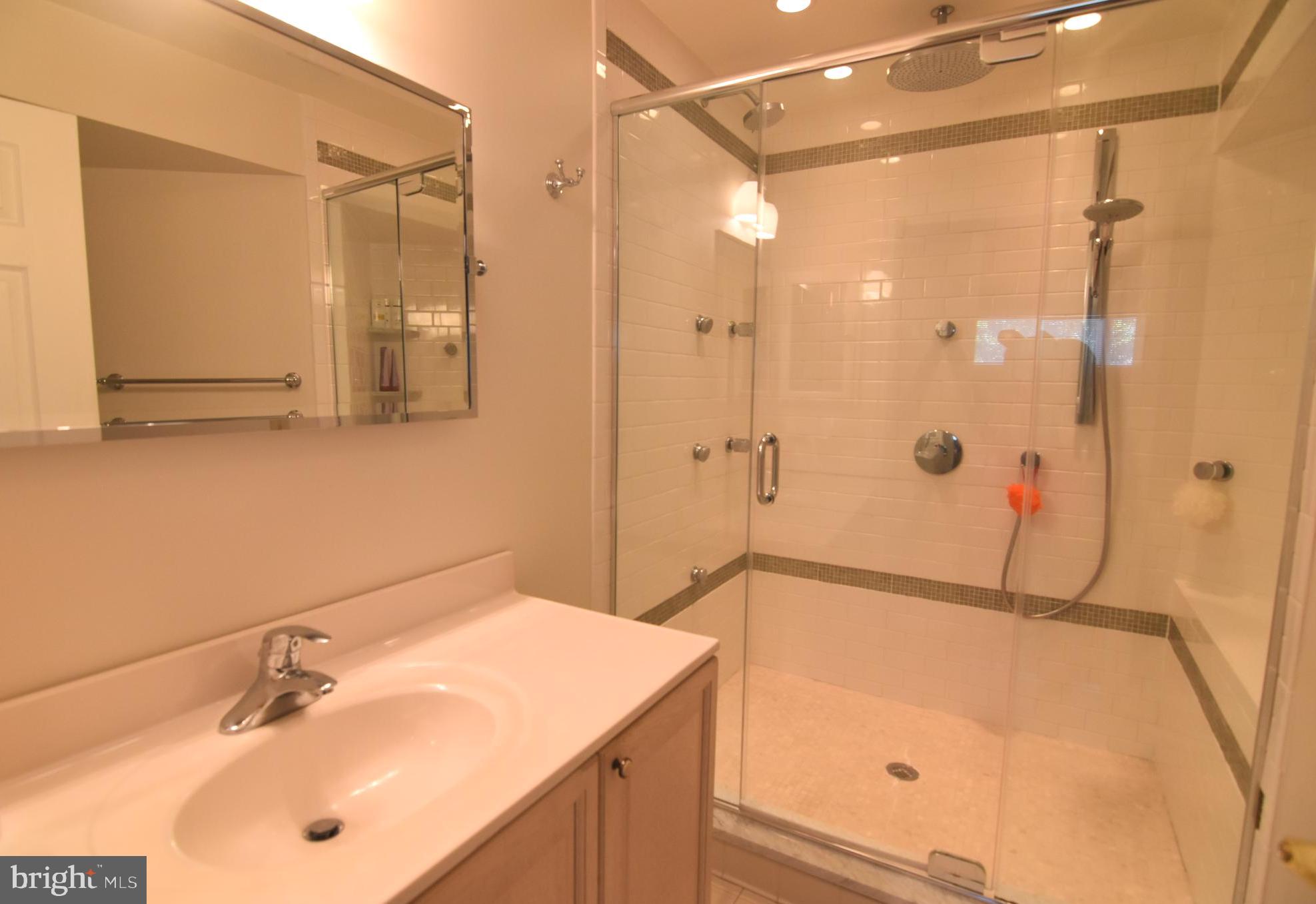 SOLOMONS LANDING - Residential