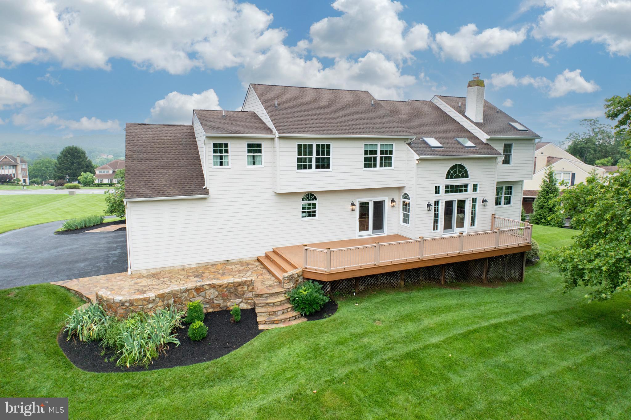 69 FAIRFIELD LANE