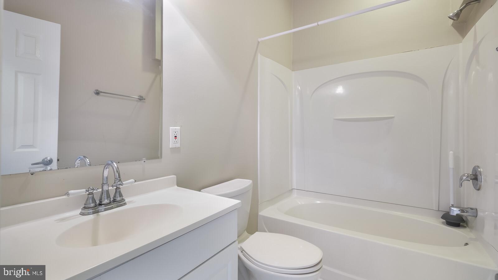 DOYLESTOWN BORO - Residential Lease