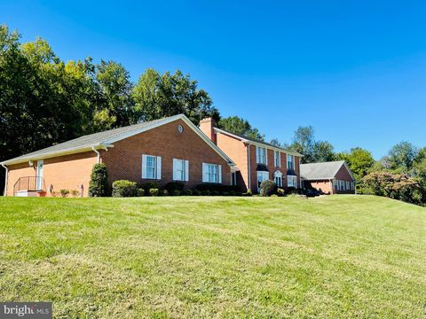 6300 TOWN POINT ROAD TRACYS LANDING MD 20779