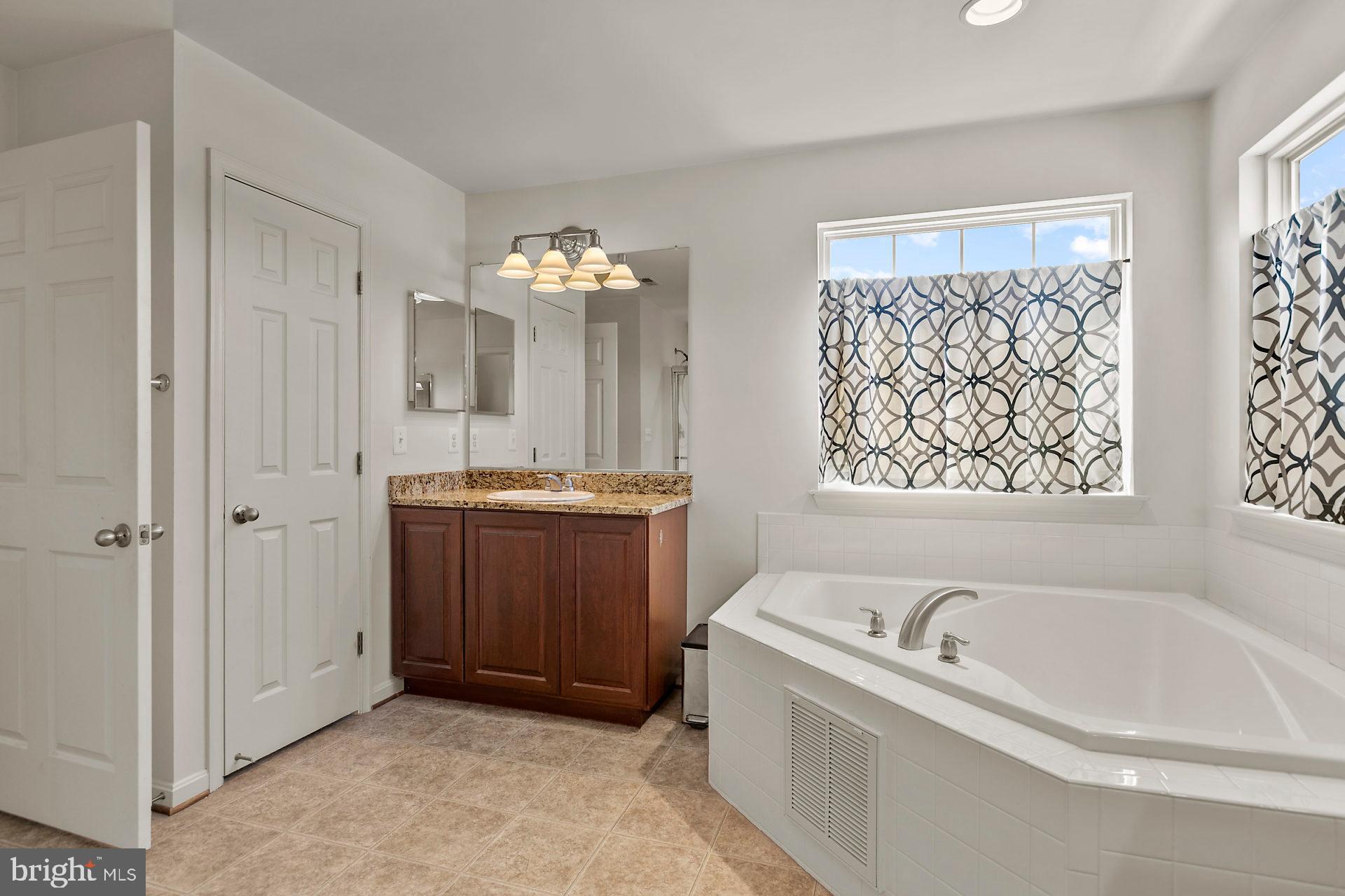 PRINCE FREDERICK CROSSING - Residential