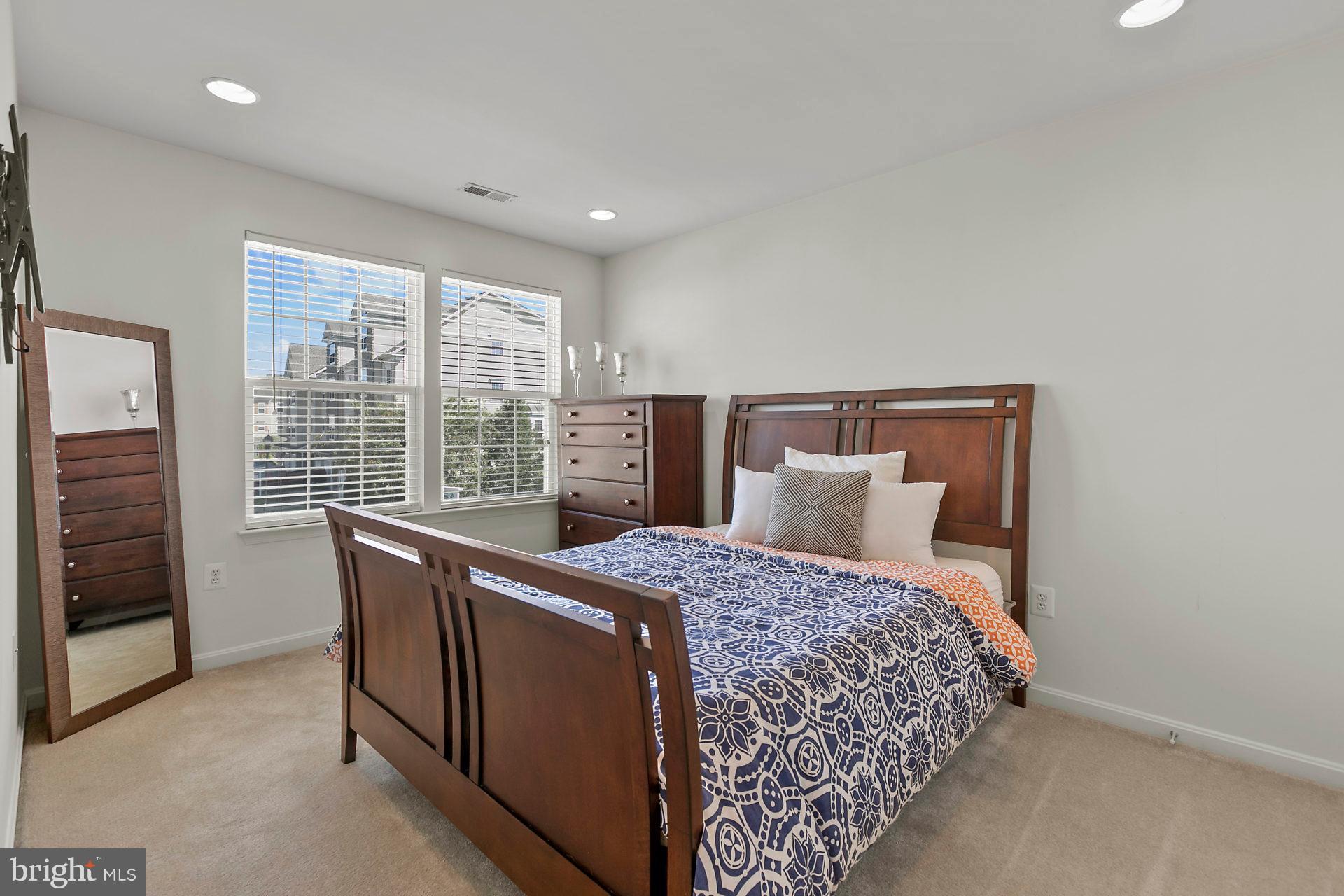 PRINCE FREDERICK CROSSING - Residential