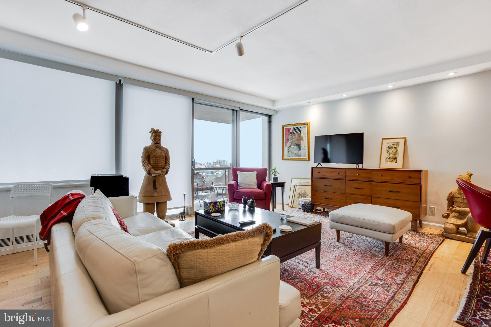 FAIRMOUNT - Residential