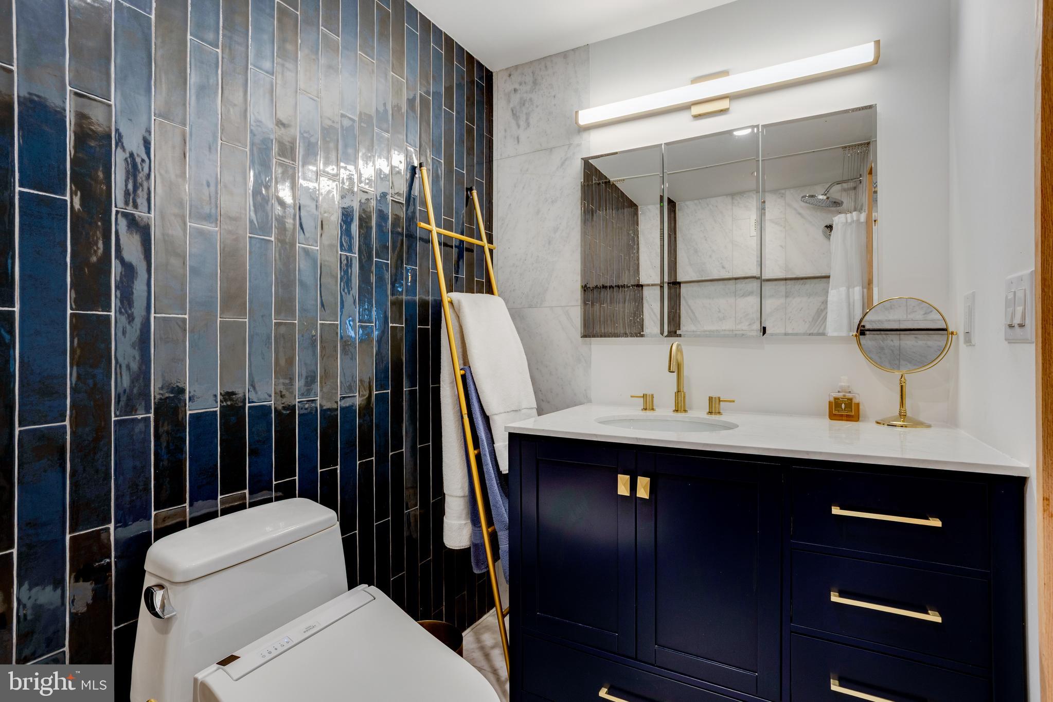 FAIRMOUNT - Residential