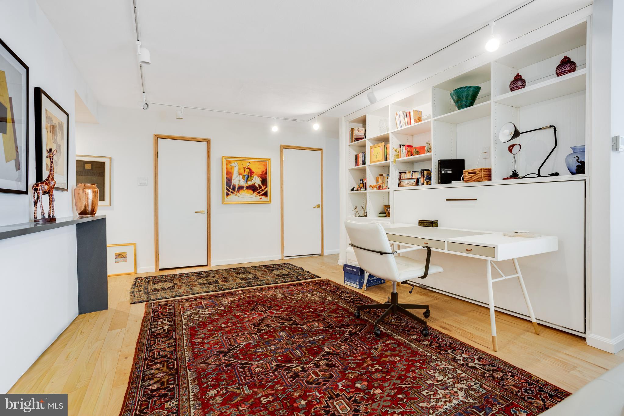 FAIRMOUNT - Residential