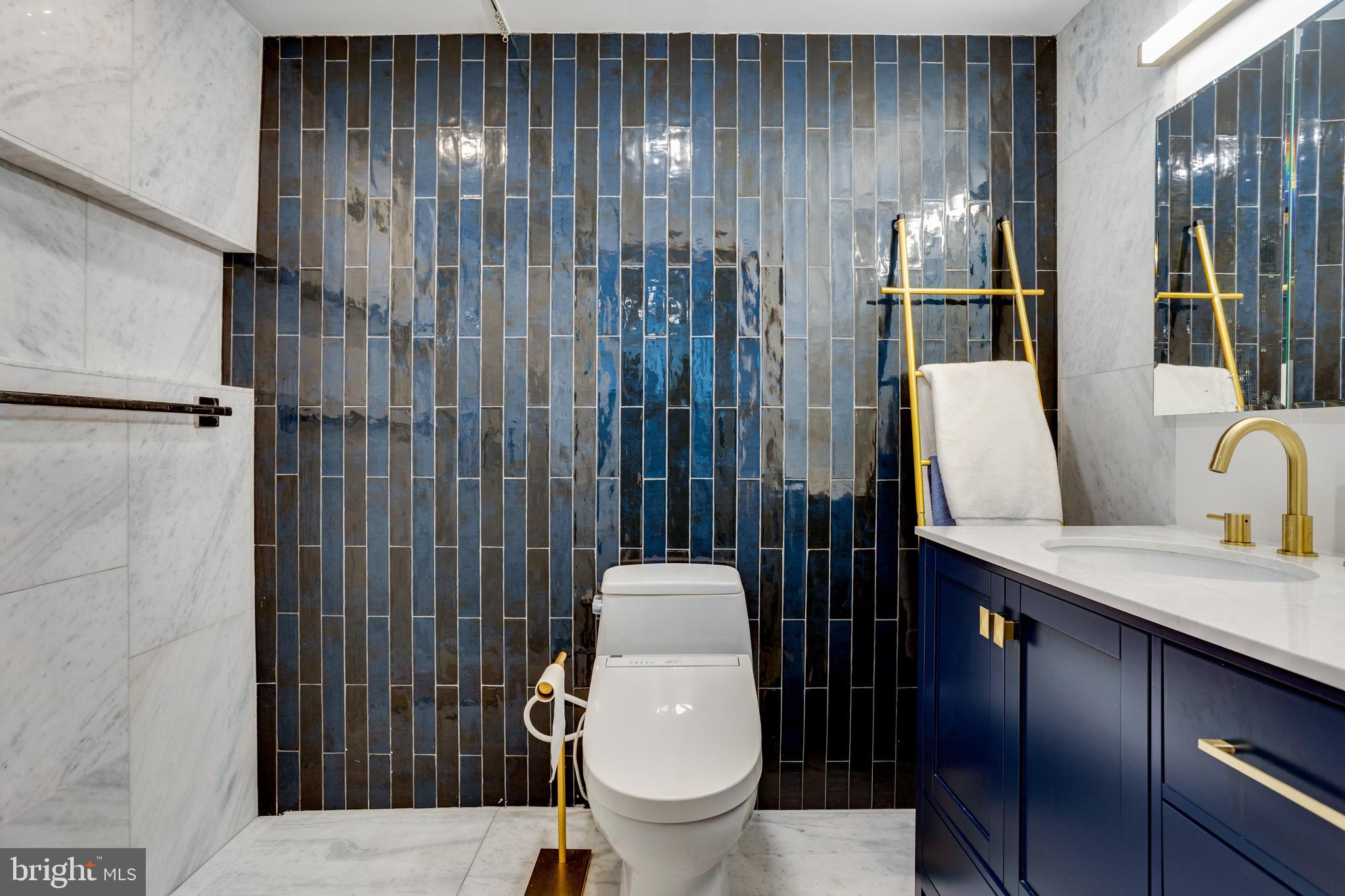 FAIRMOUNT - Residential