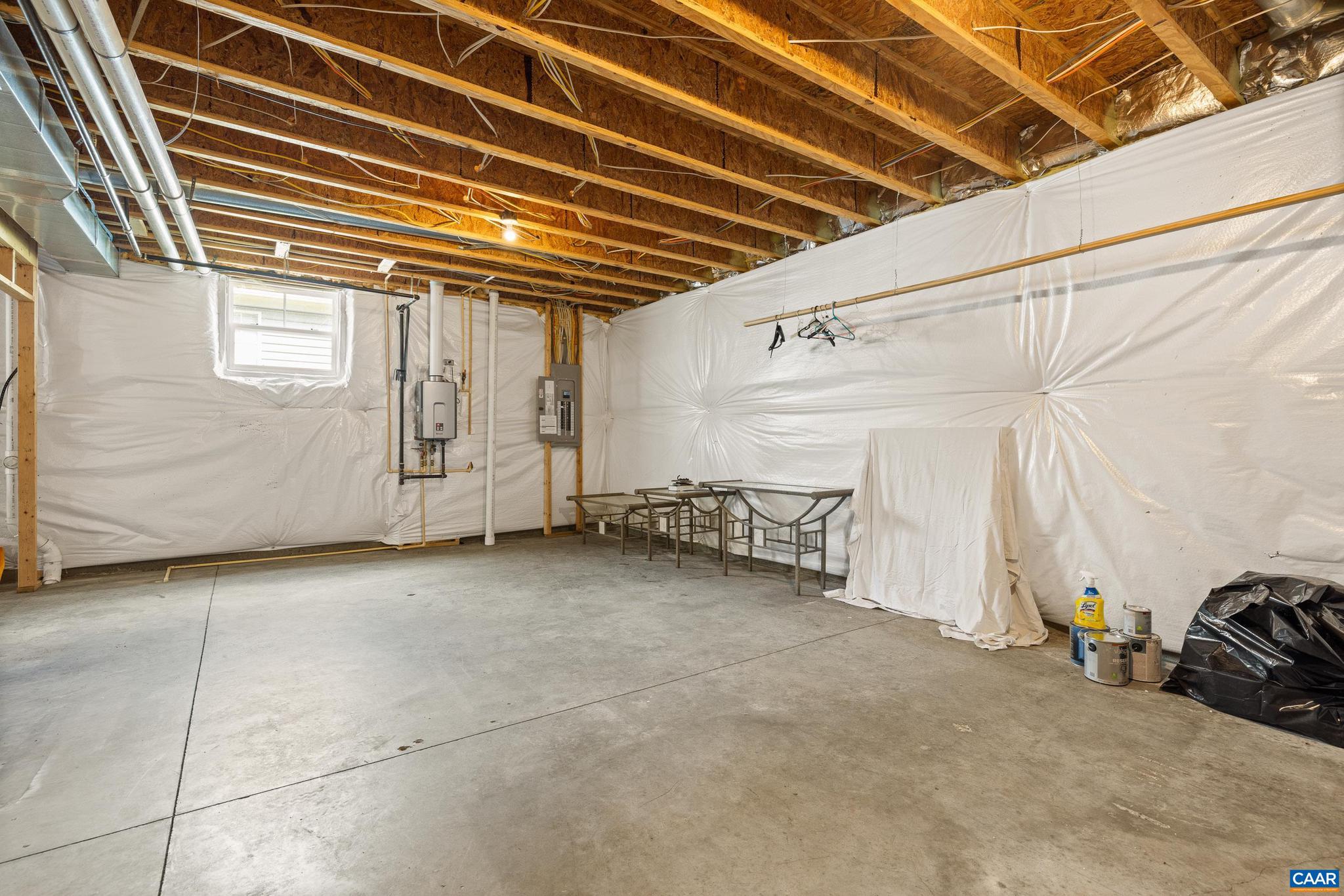 SPRING CREEK - Residential