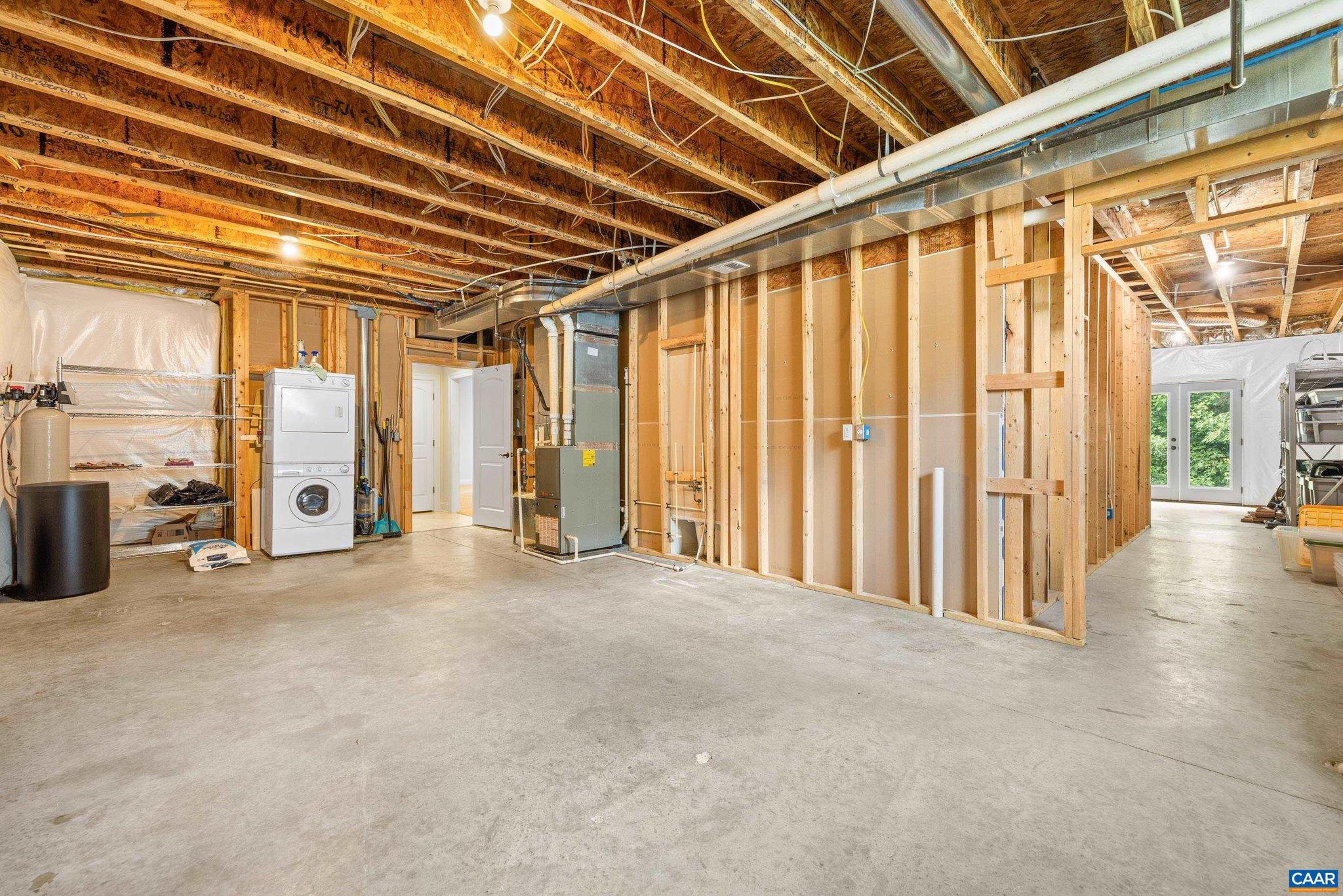 SPRING CREEK - Residential