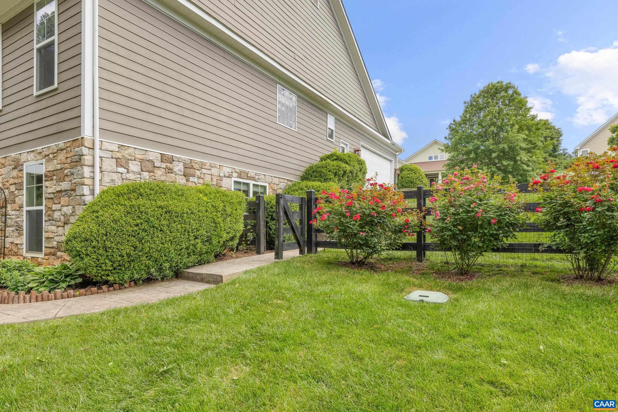 SPRING CREEK - Residential