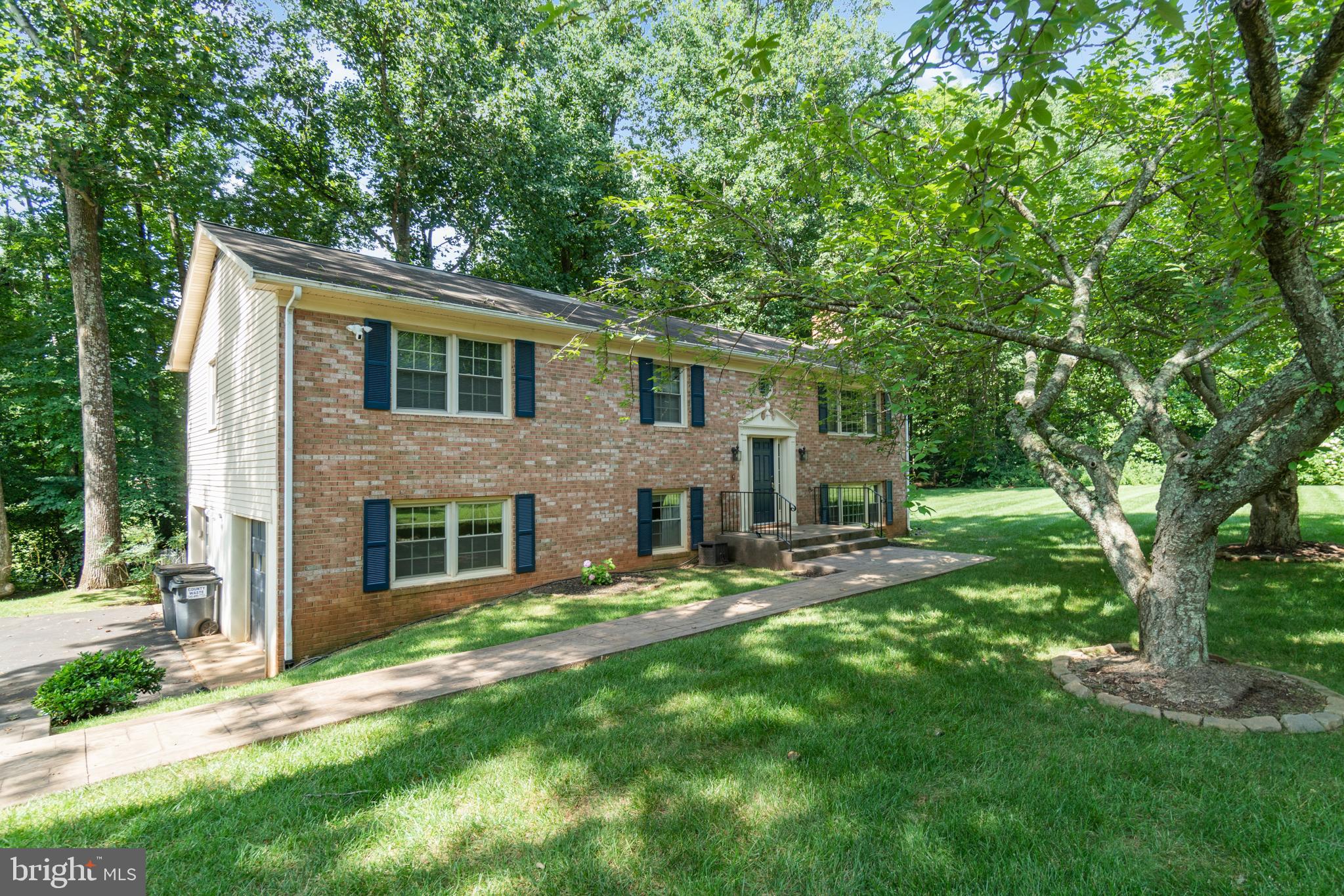 COUNTRY WOOD ESTATES - Residential