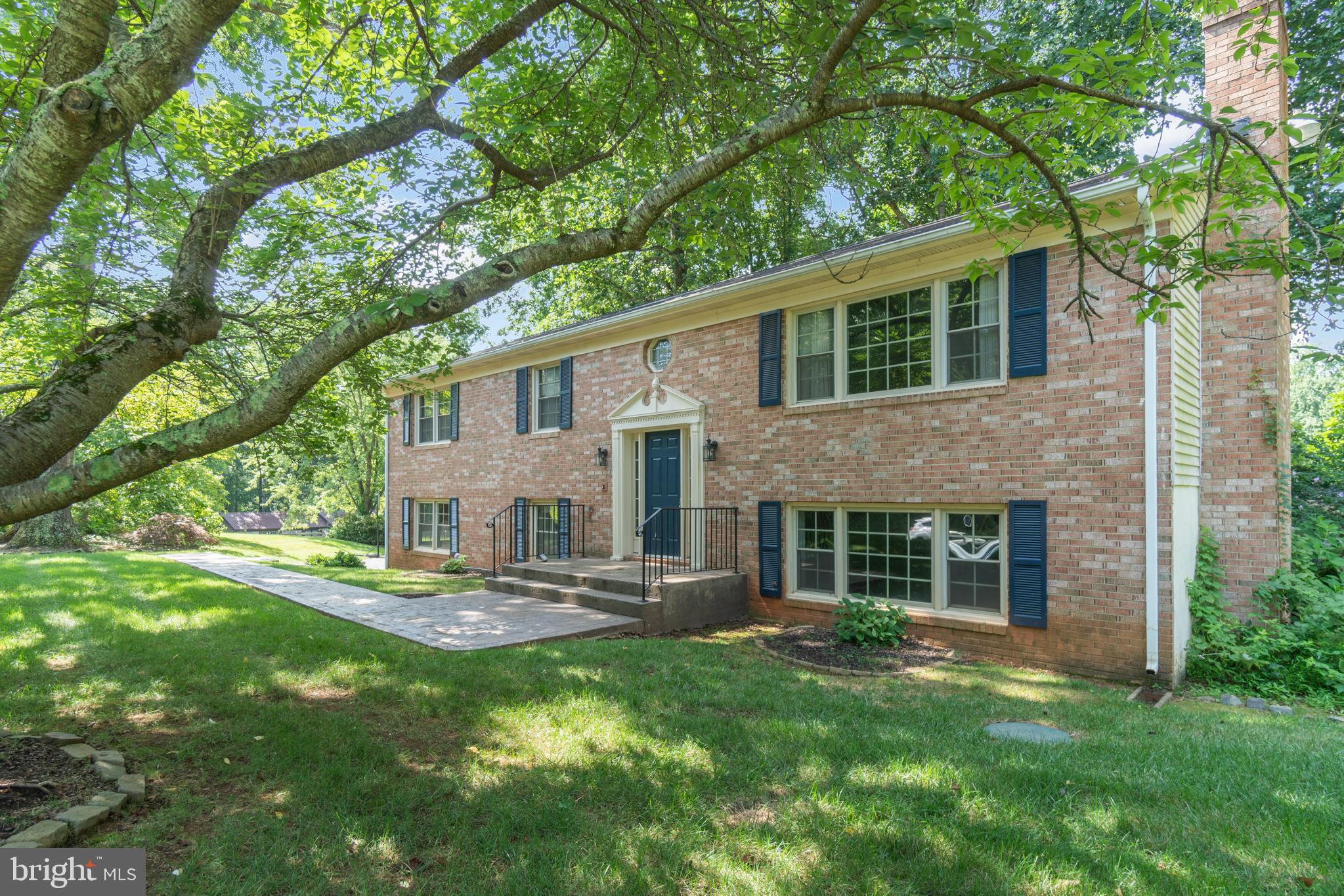 COUNTRY WOOD ESTATES - Residential