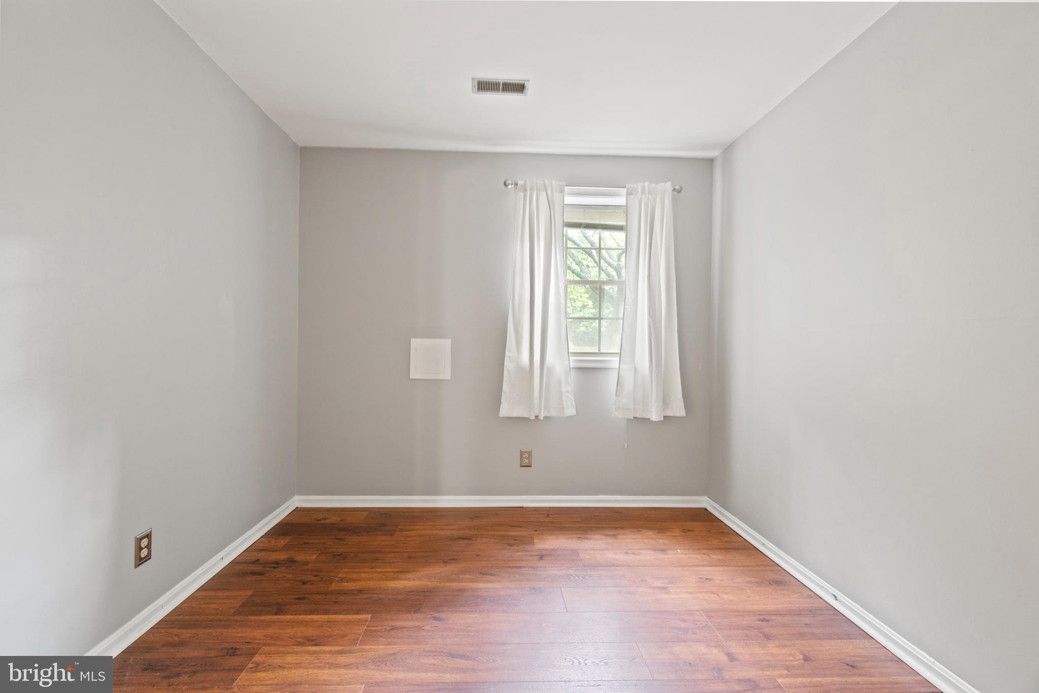 COUNTRY WOOD ESTATES - Residential