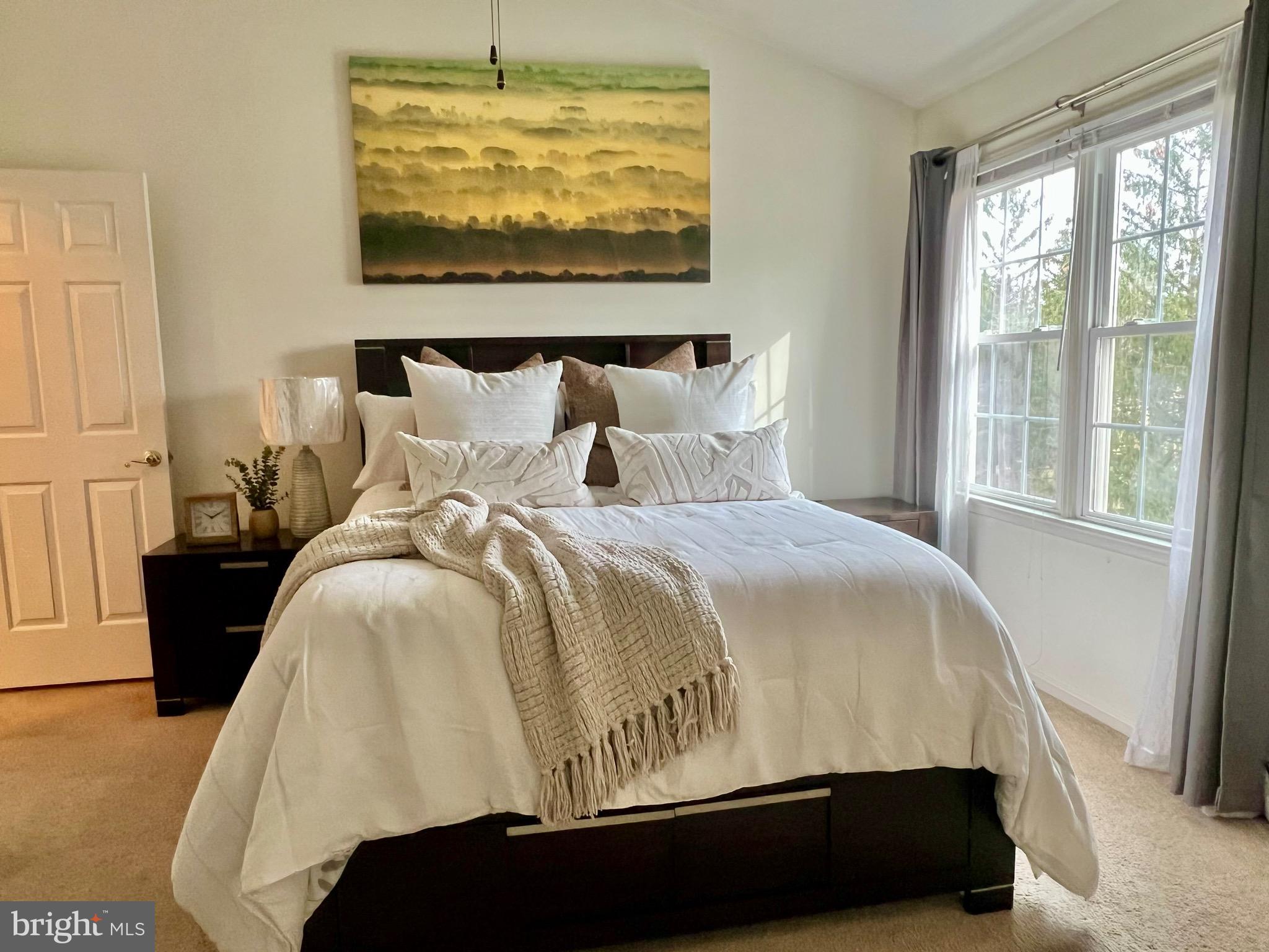 THE REACH - Residential