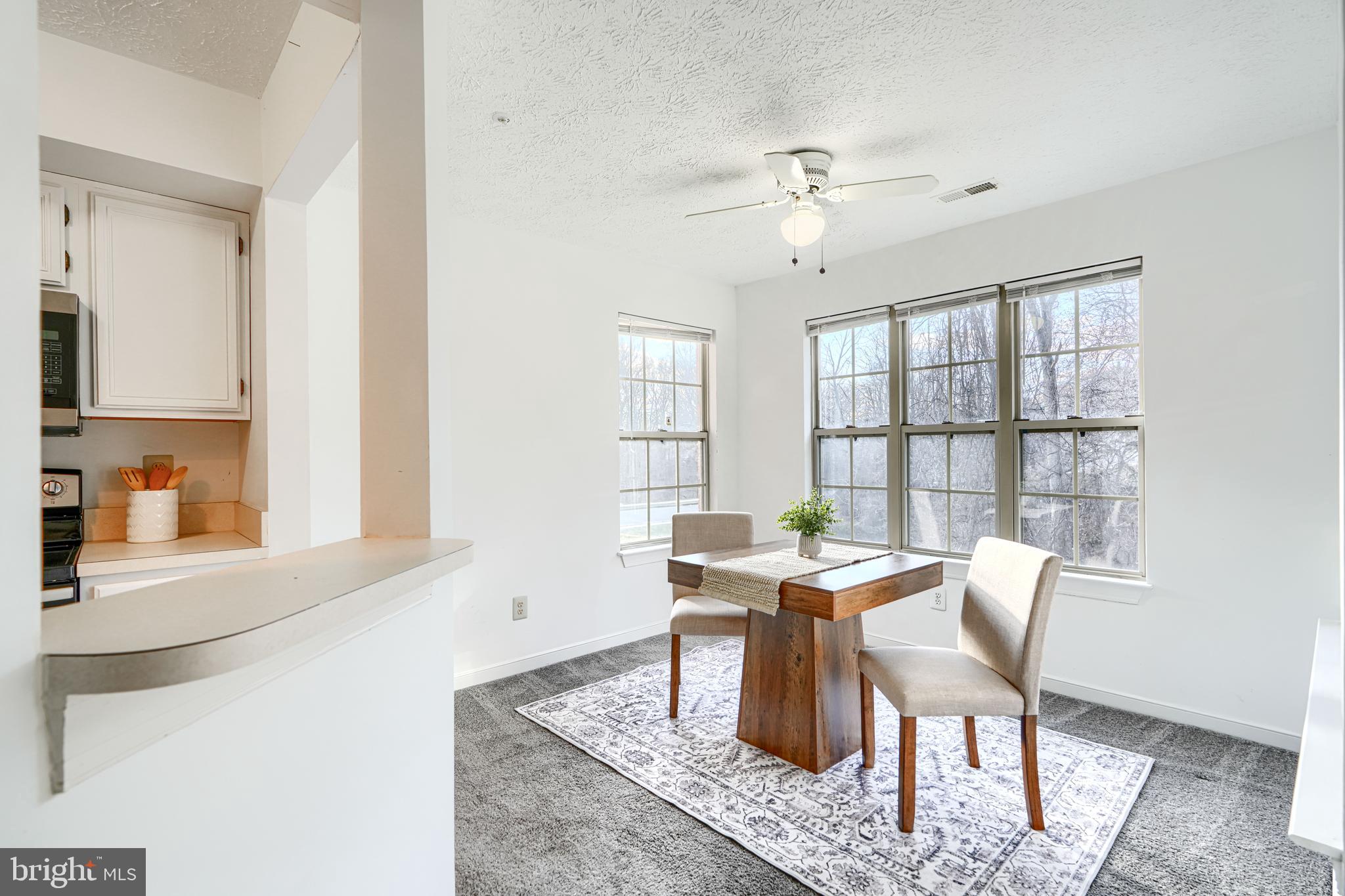 THE POND - Residential