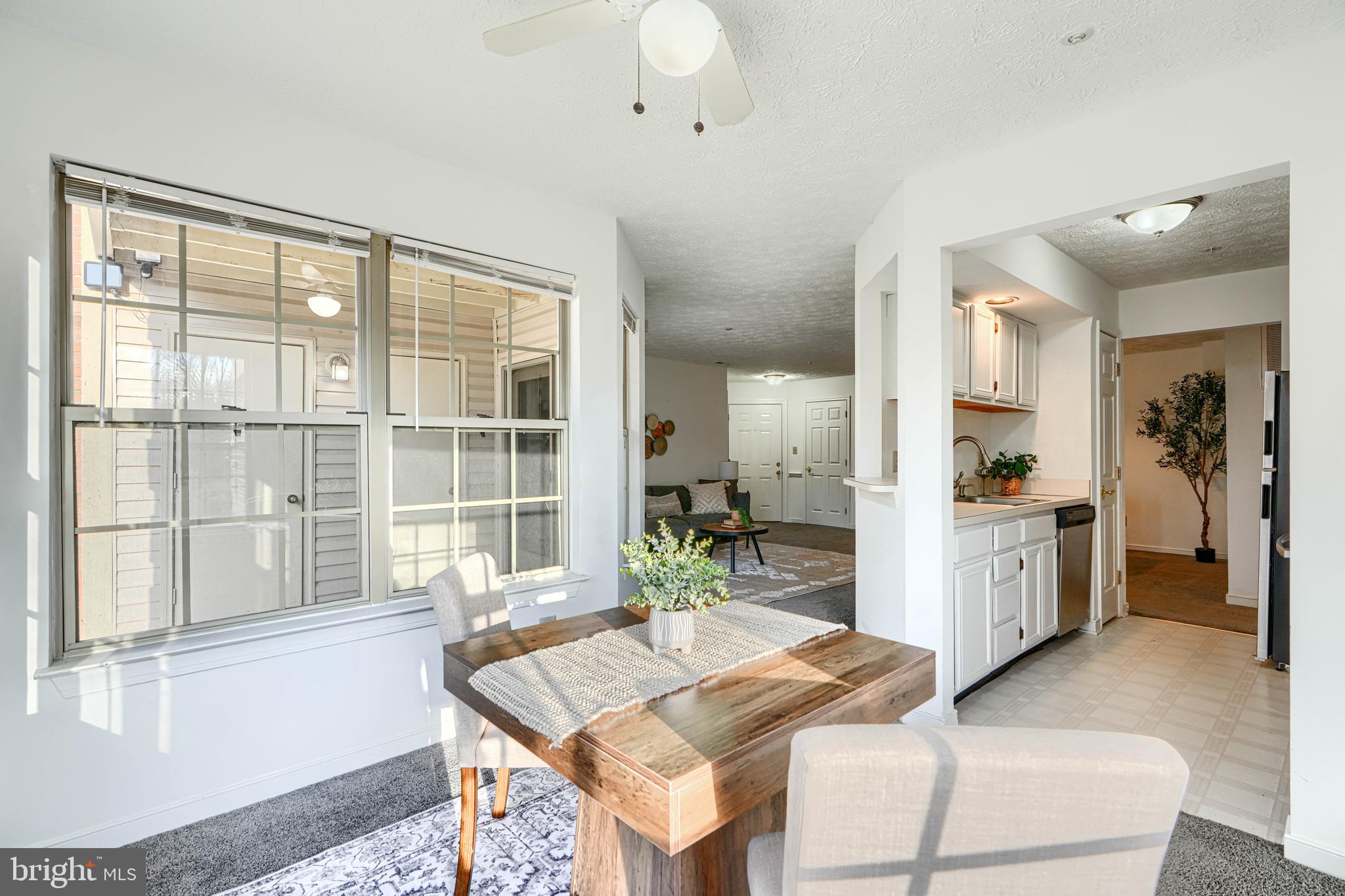 THE POND - Residential