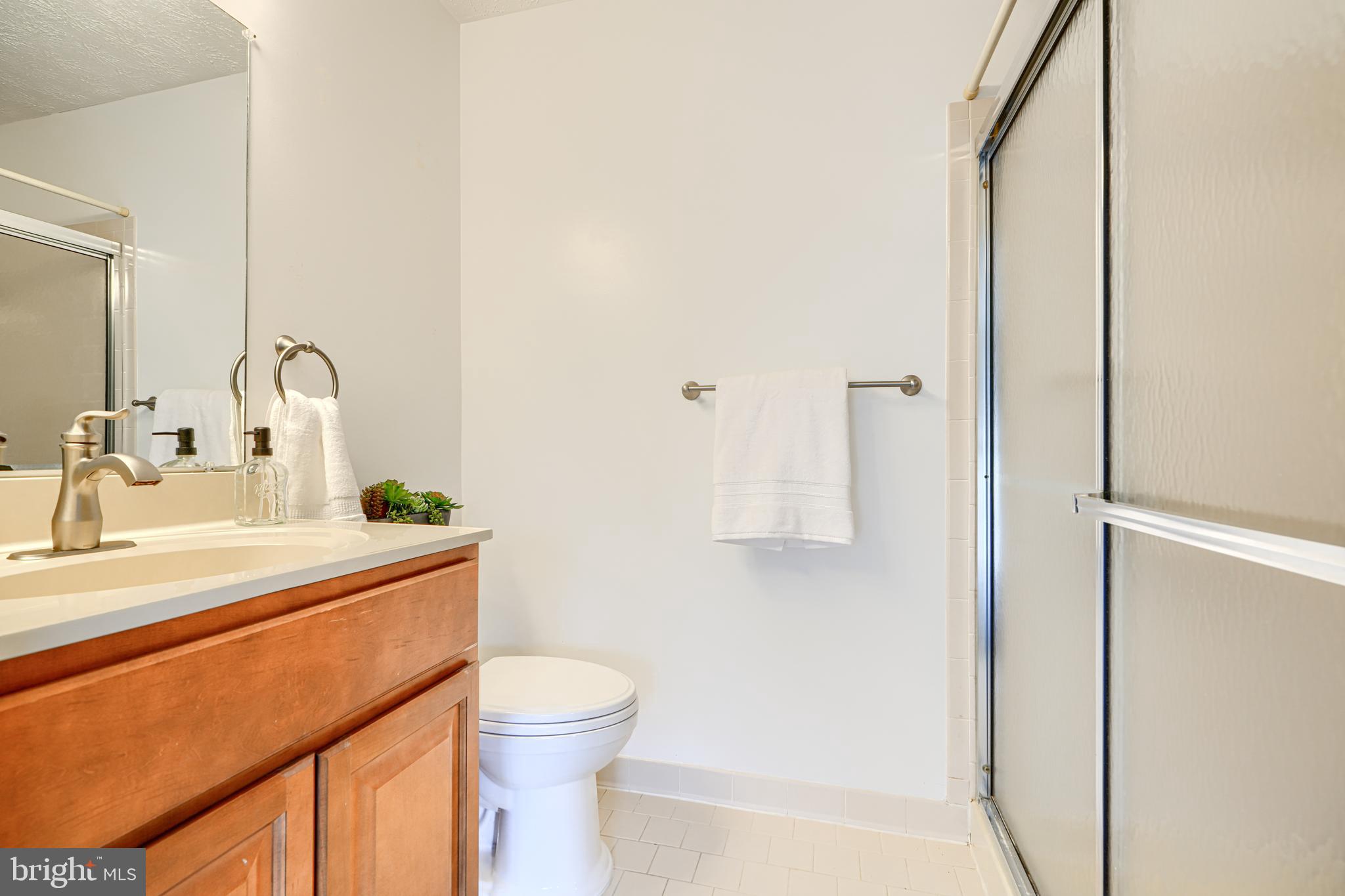 THE POND - Residential